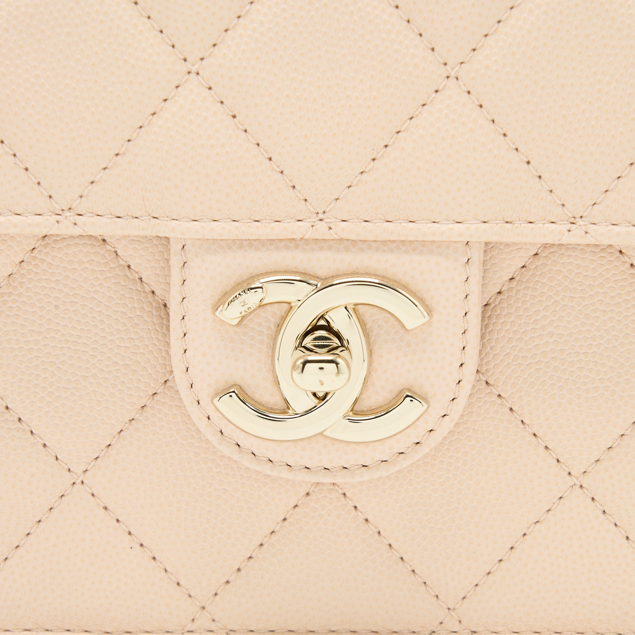 Chanel 21K Crossbody Bag Caviar Light Beige L (Microchip)