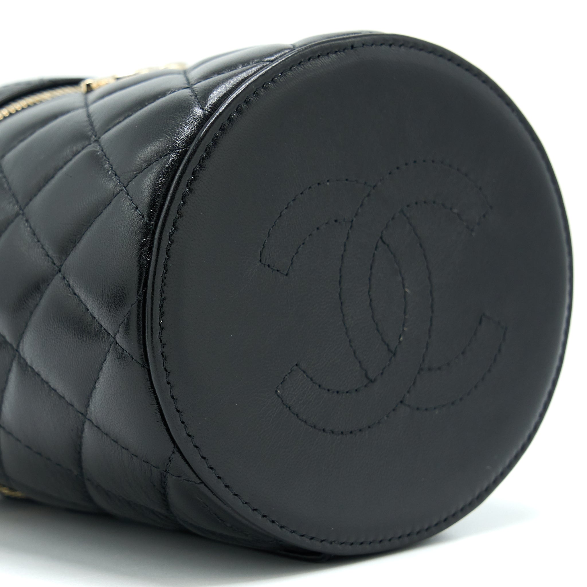 Chanel 22S Top Handle Vanity Lambskin Black L