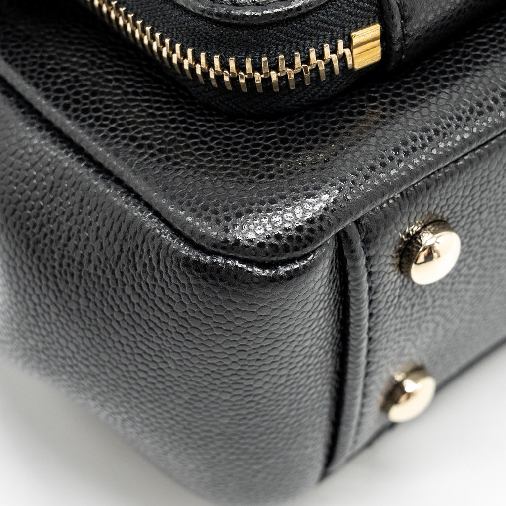 Chanel medium business affinity caviar black L (Microchip)