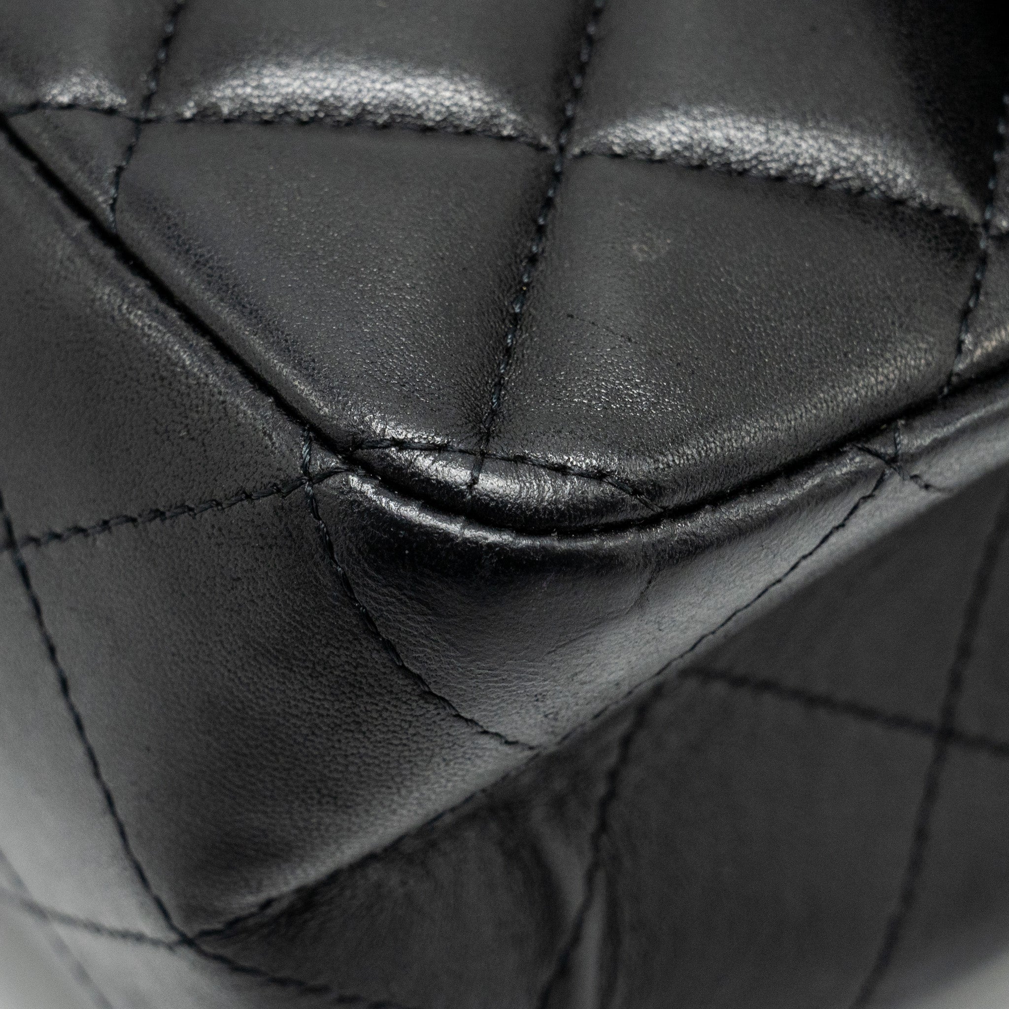 Chanel Classic single Flap Bag Lambskin Black
