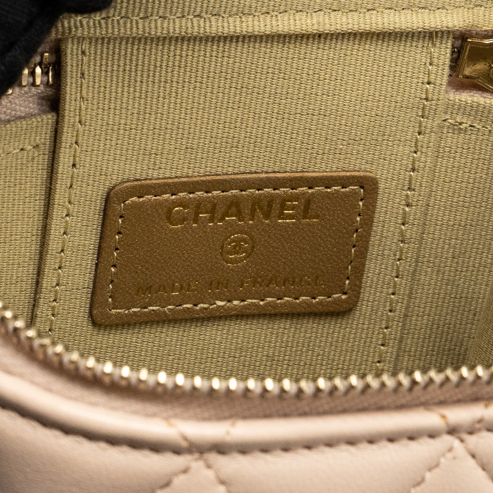 Chanel Pearl Crush Mini Vanity with Chain Lambskin Light Beige