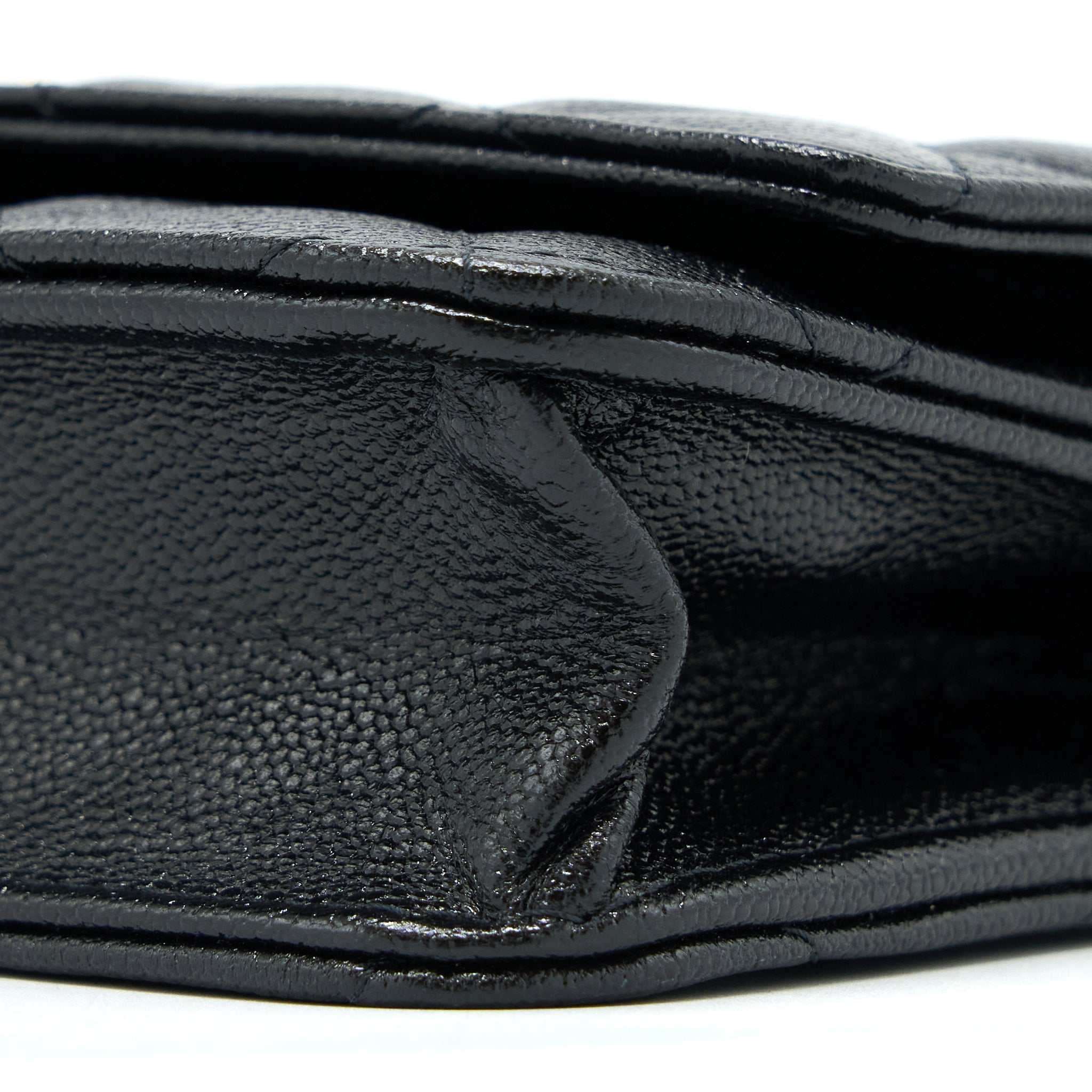 Chanel 22B Detail CC Logo Wallet On Chain Caviar Black L (Microchip)