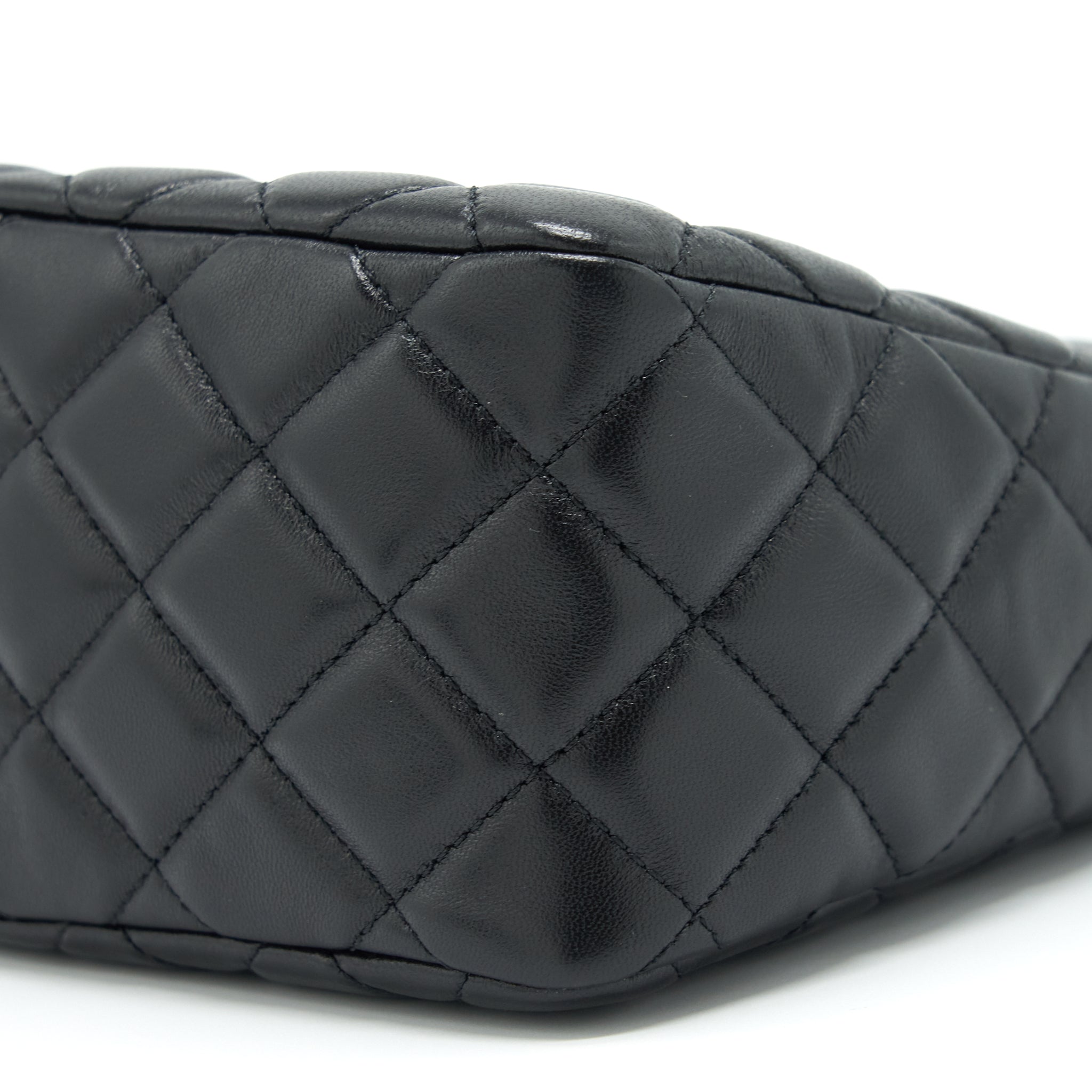Chanel 22S Pearl Crush Hobo Bag Lambskin Black