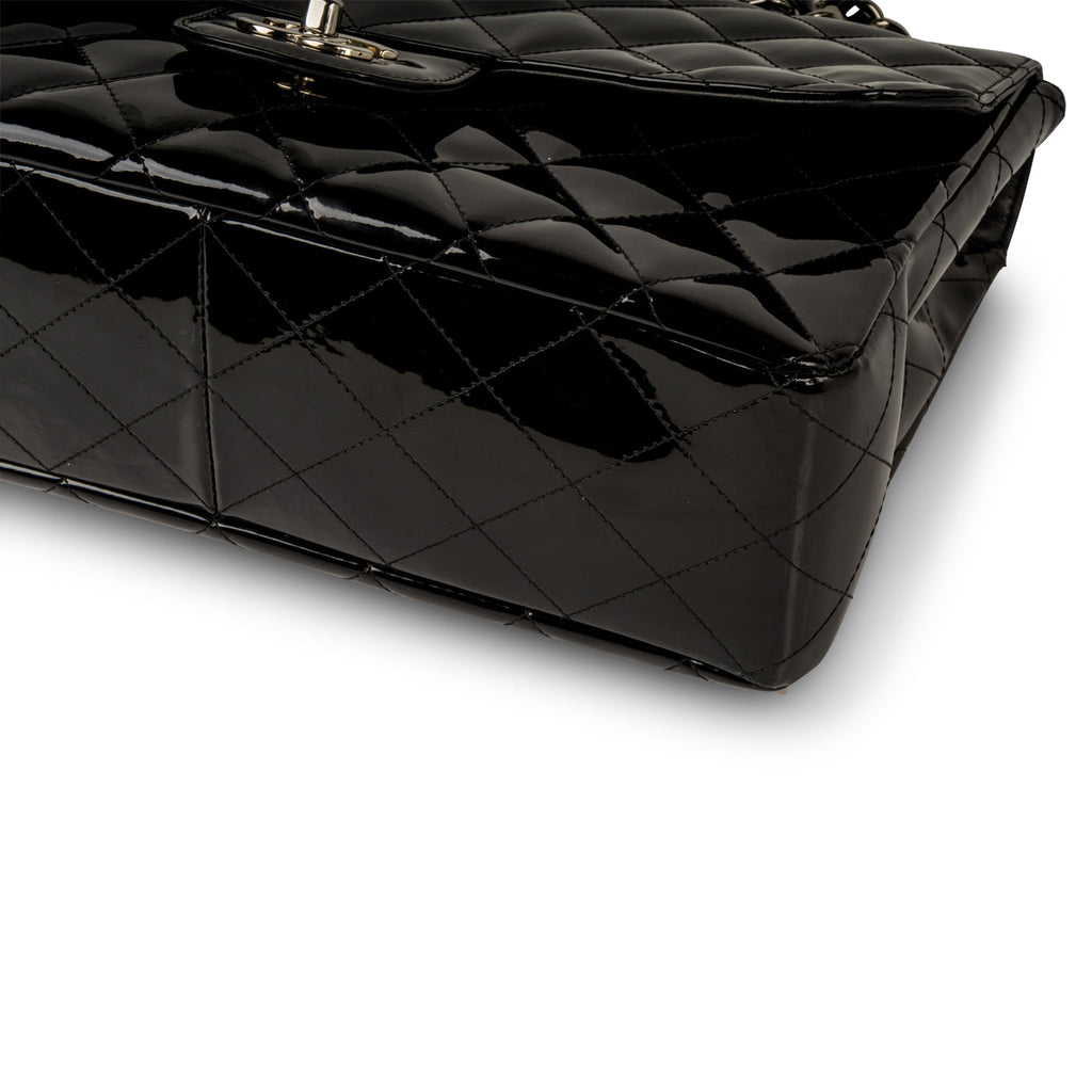 Chanel Classic Flap Bag - Jumbo - Single Flap