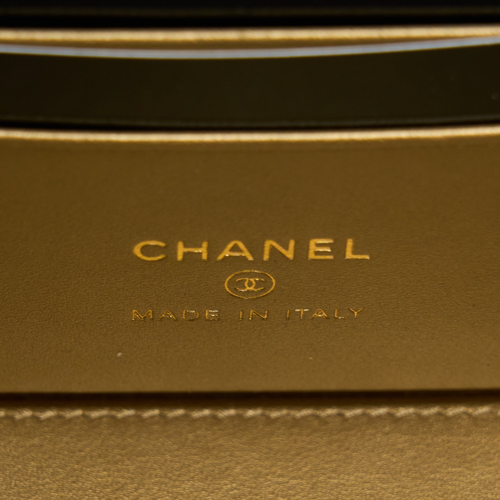 Chanel 22B Pearl Crush Long Vanity With Chain Lambskin Black