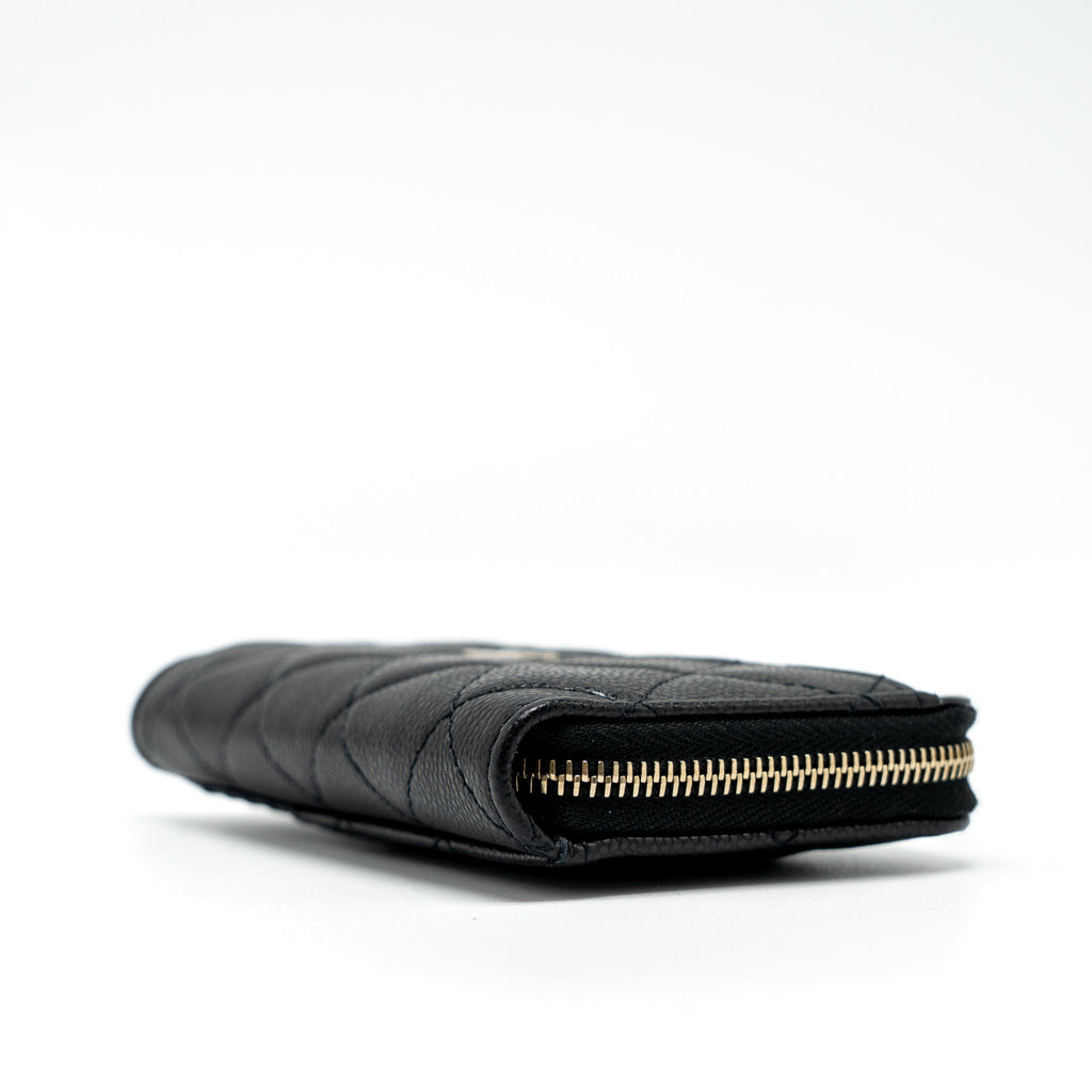 Chanel L Zip Wallet Caviar Black L (Microchip)