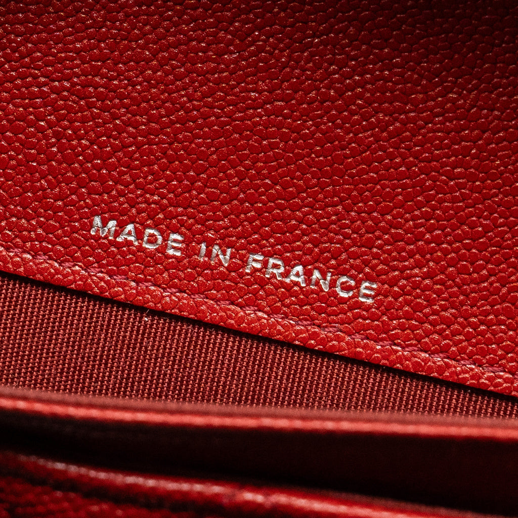 CHANEL Boy Flap Card Holder Caviar Red