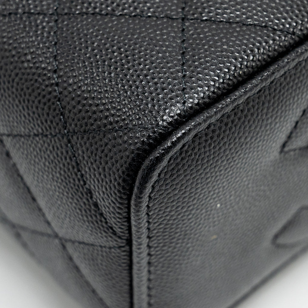 CHANEL Long Vanity With Chain Caviar Black L
