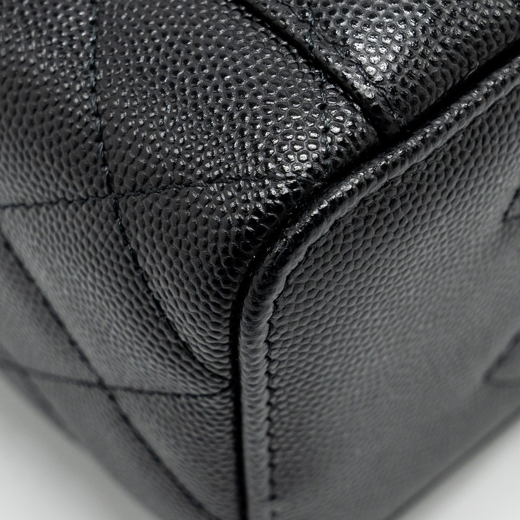 CHANEL Long Vanity With Chain Caviar Black L