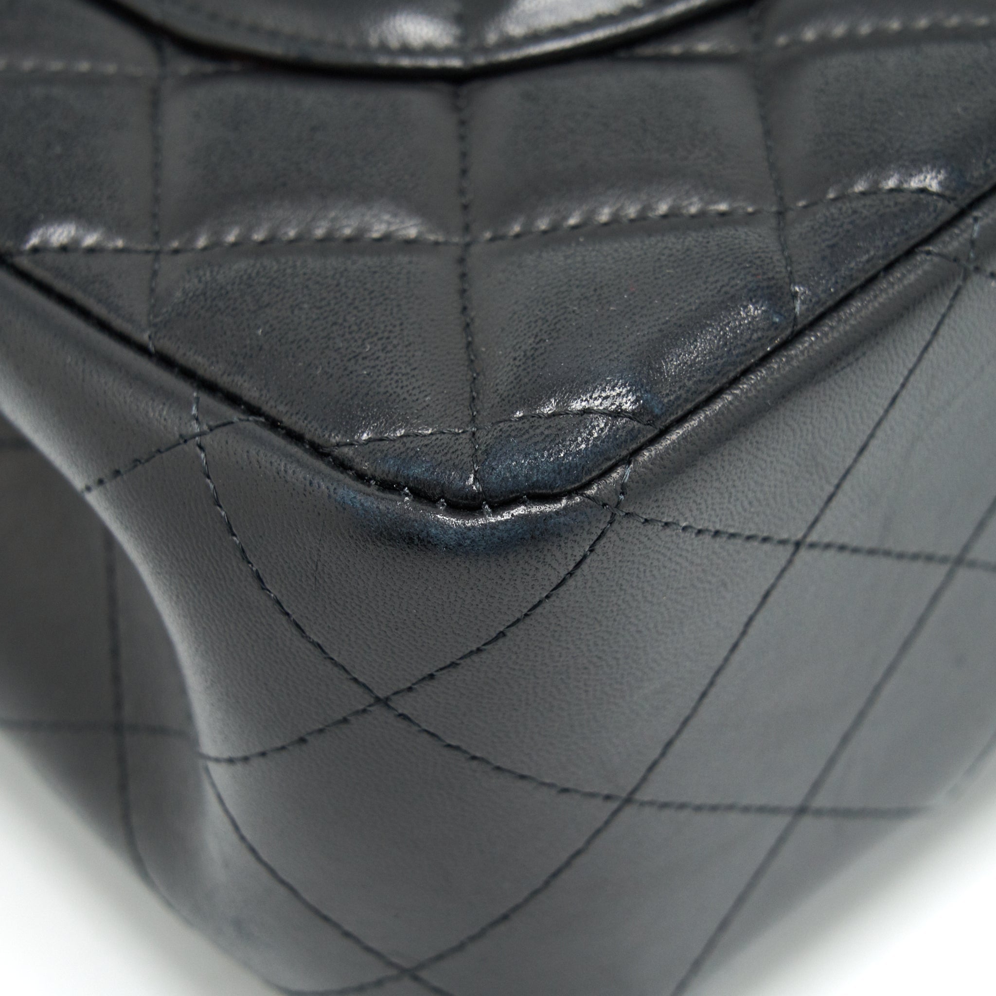 Chanel Classic Jumbo double flap Bag Lambskin Black