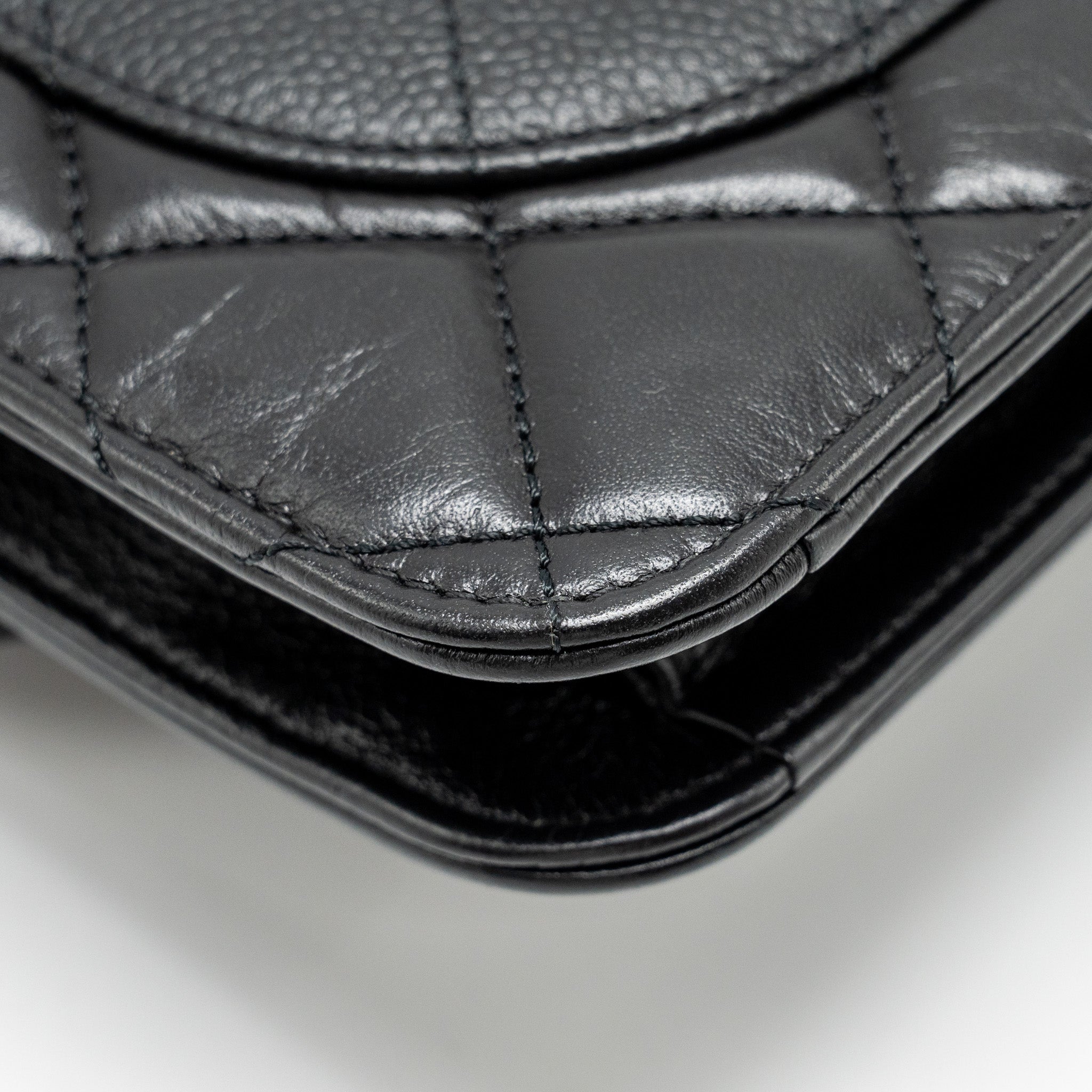 Chanel Quilted Flap Bag Calfskin/Caviar Black