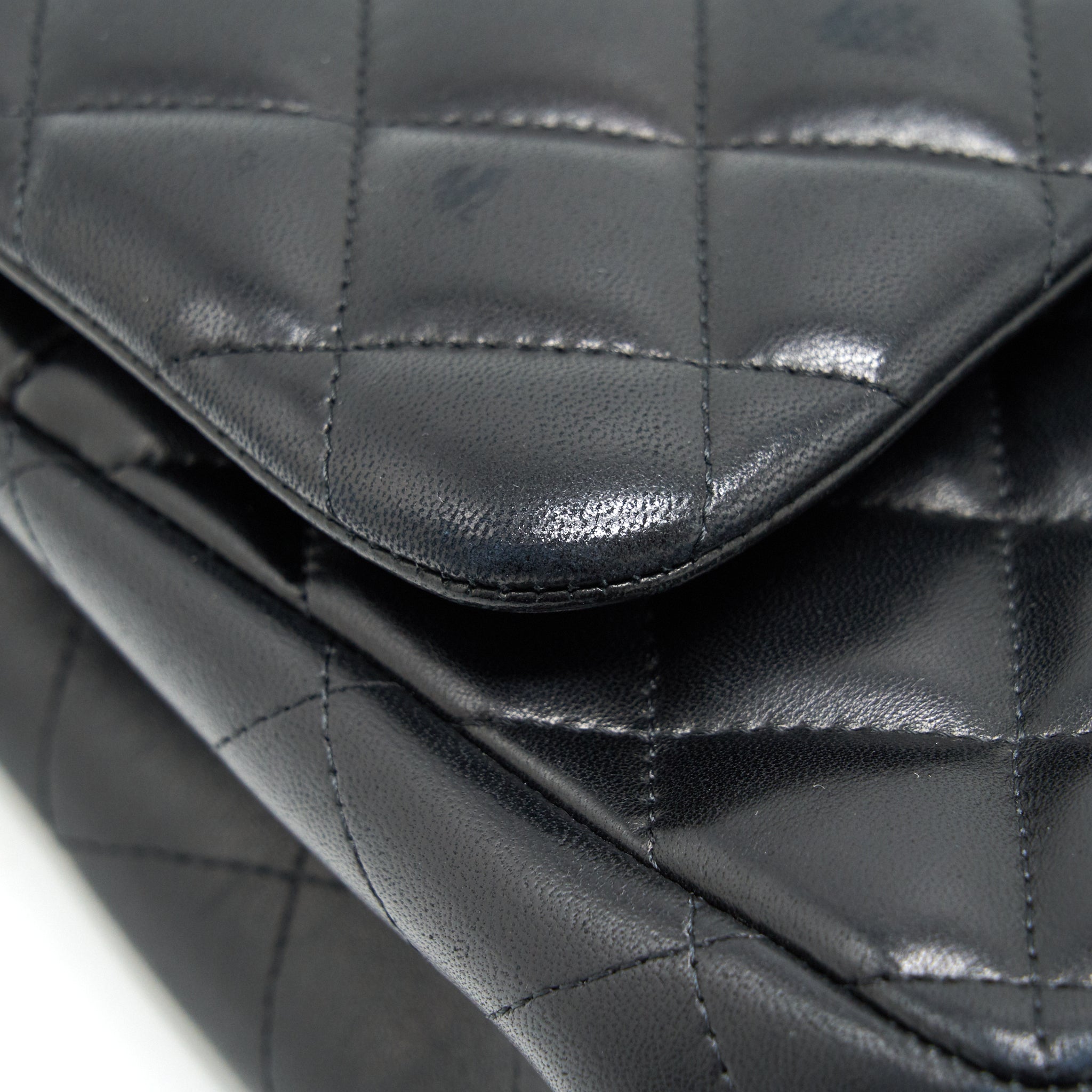 Chanel Classic Jumbo double flap Bag Lambskin Black
