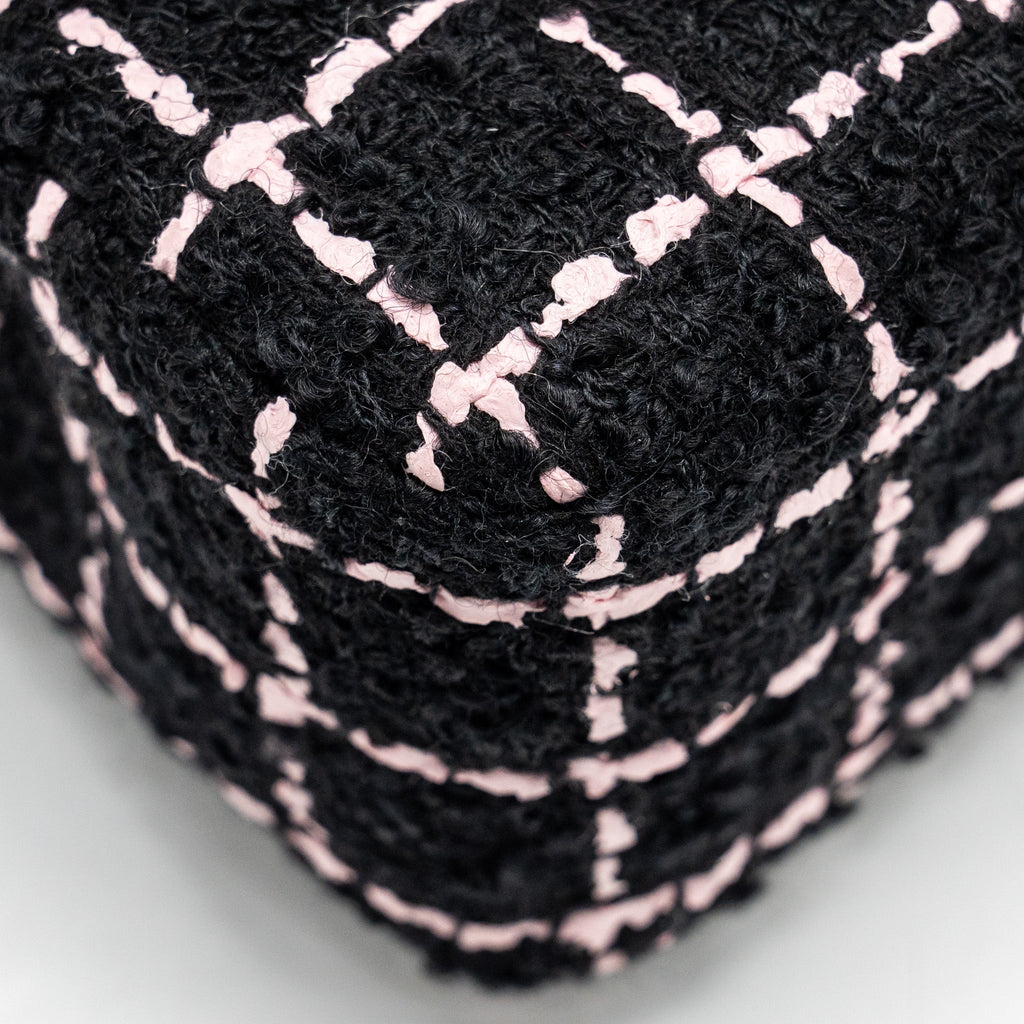 Chanel 23K Flower Bomb Mini Rectangular Flap Bag Tweed Black / Pink L (Microchip)