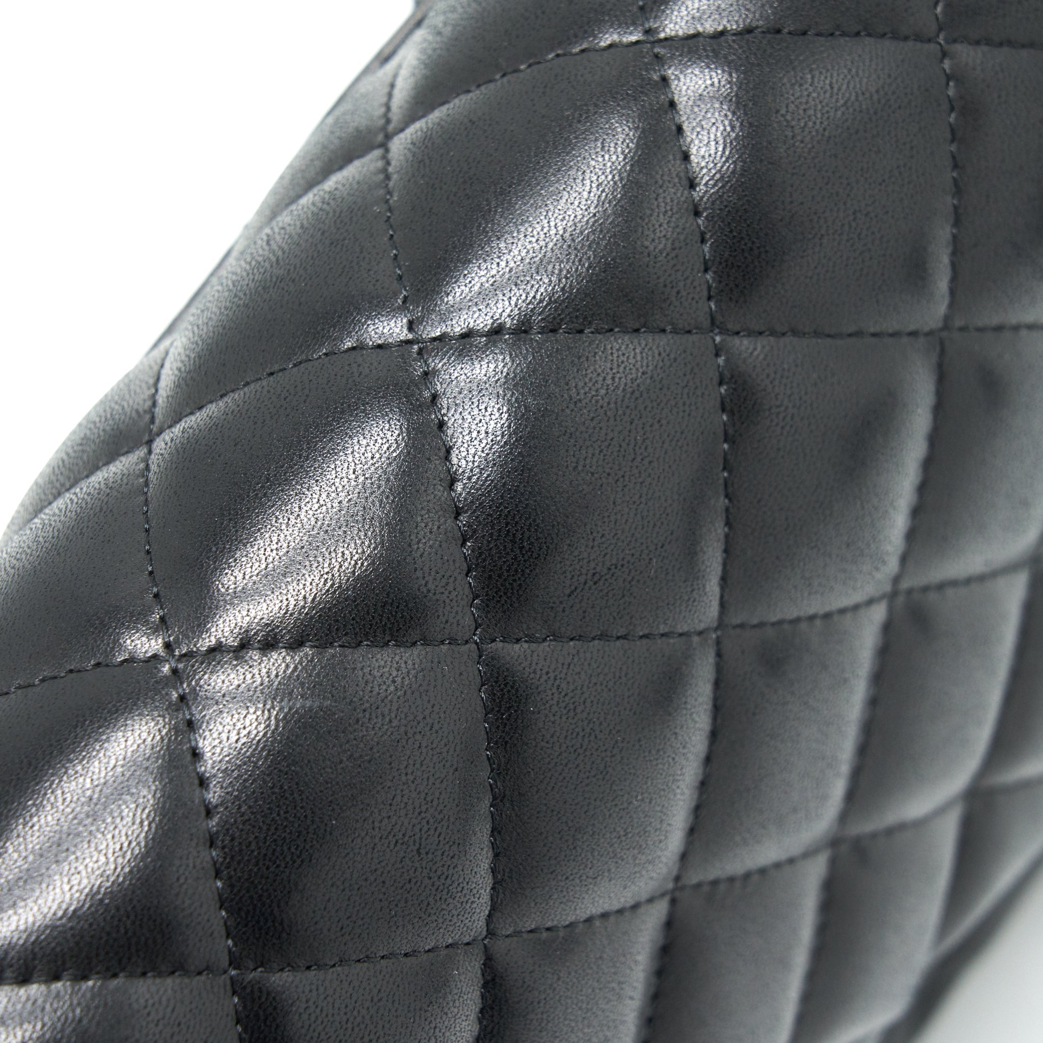 Chanel Classic Jumbo double flap Bag Lambskin Black