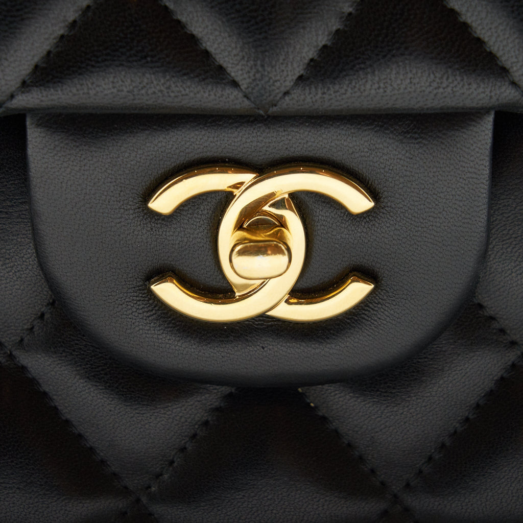 Chanel Classic Jumbo double flap Bag Lambskin Black
