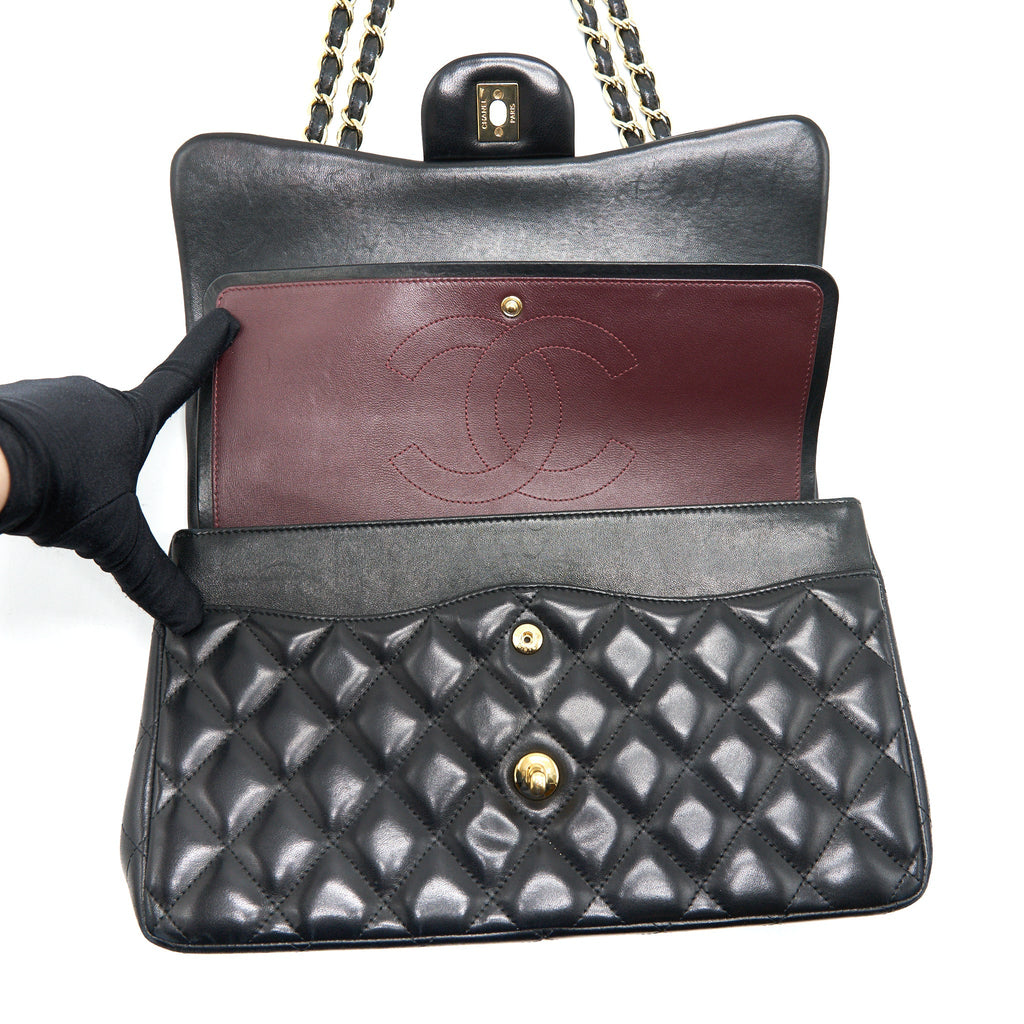 Chanel Classic Jumbo double flap Bag Lambskin Black