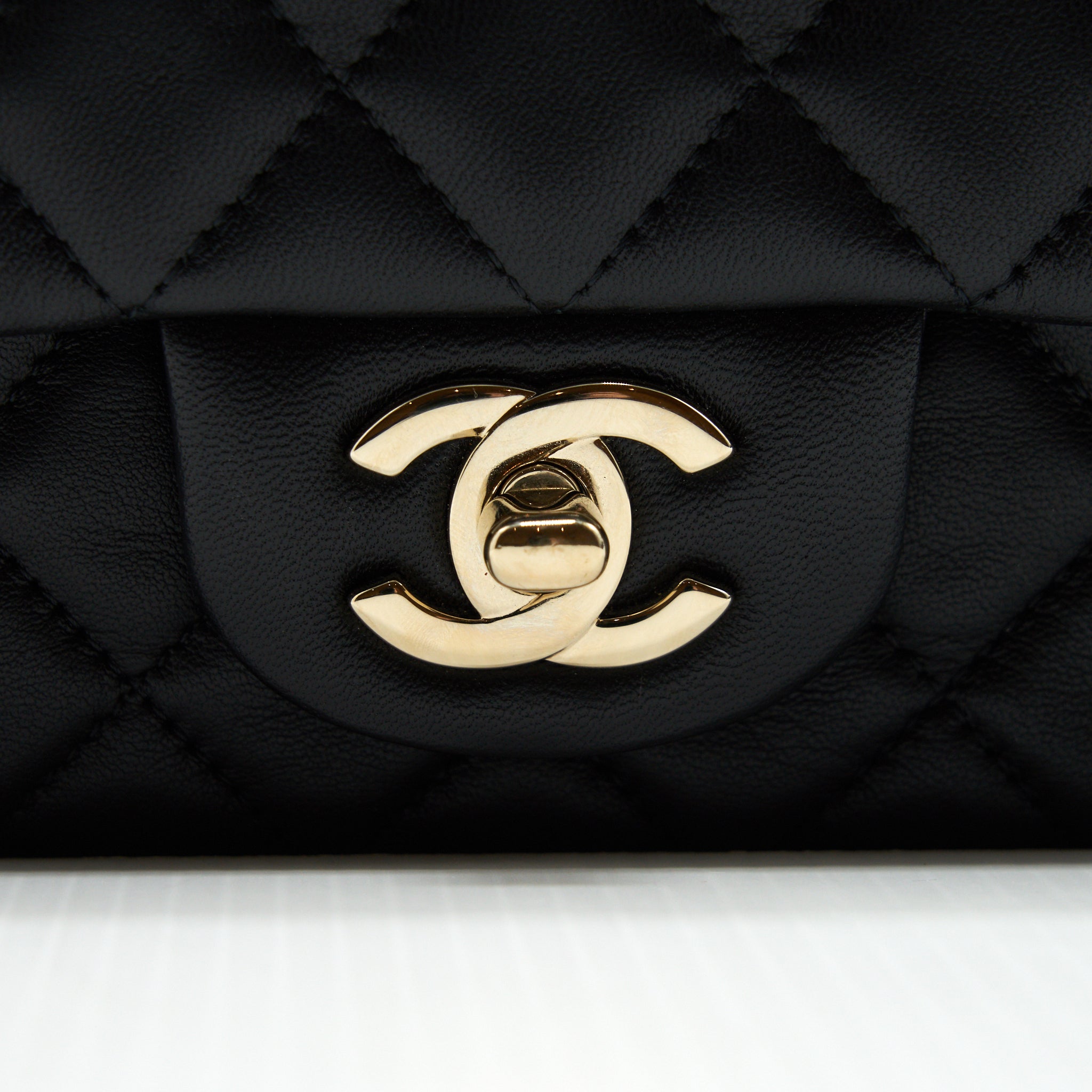 Chanel mini rectangular flap Bag Lambskin Black L