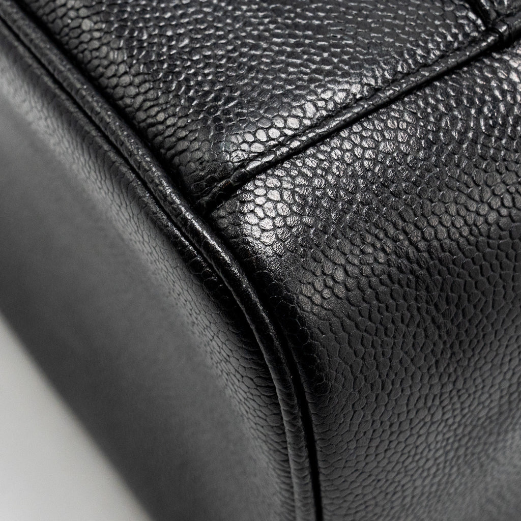 CHANEL VINTAGE Vanity Case Caviar Black