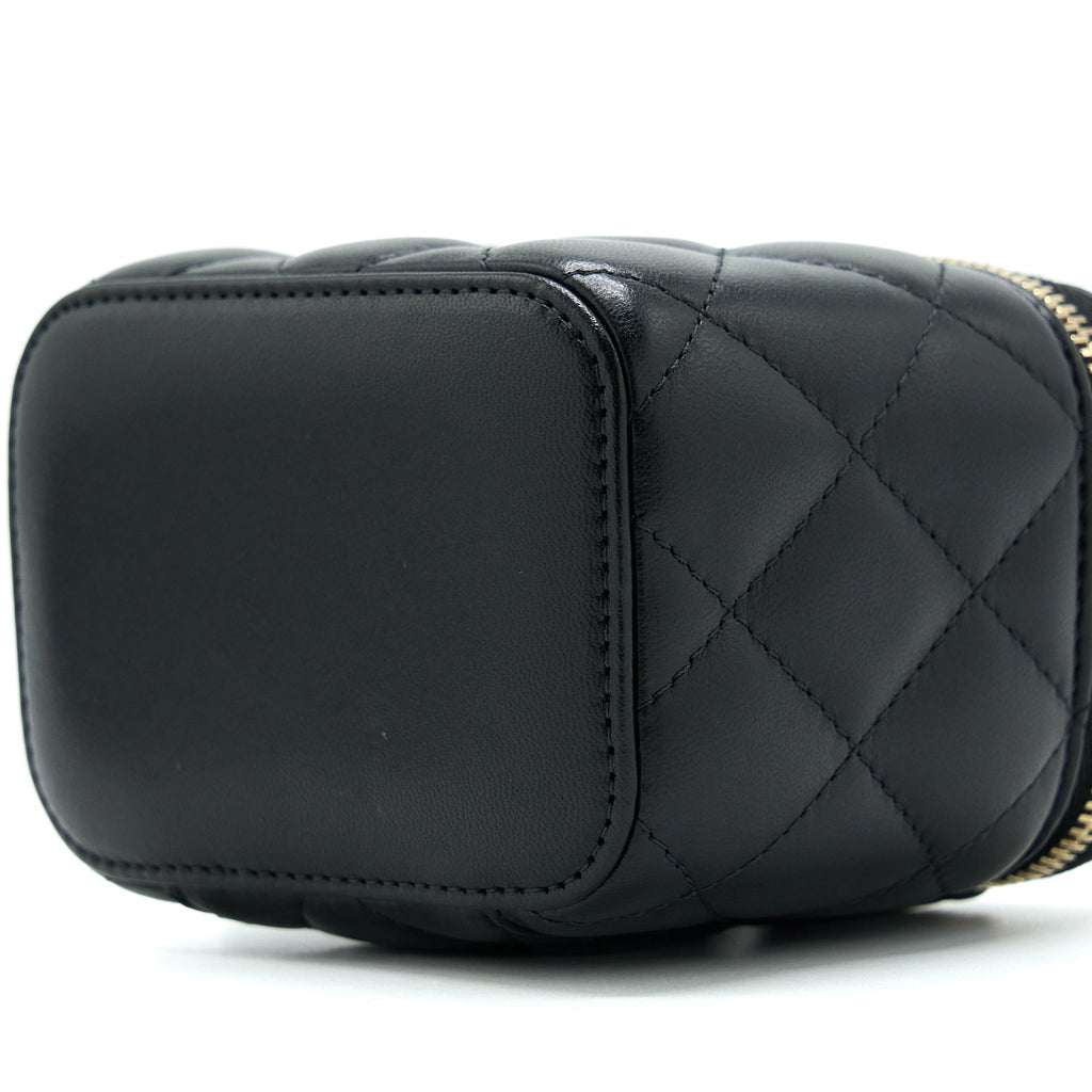 Chanel 22A Pearl Crush Mini Vanity With Chain Lambskin Black
