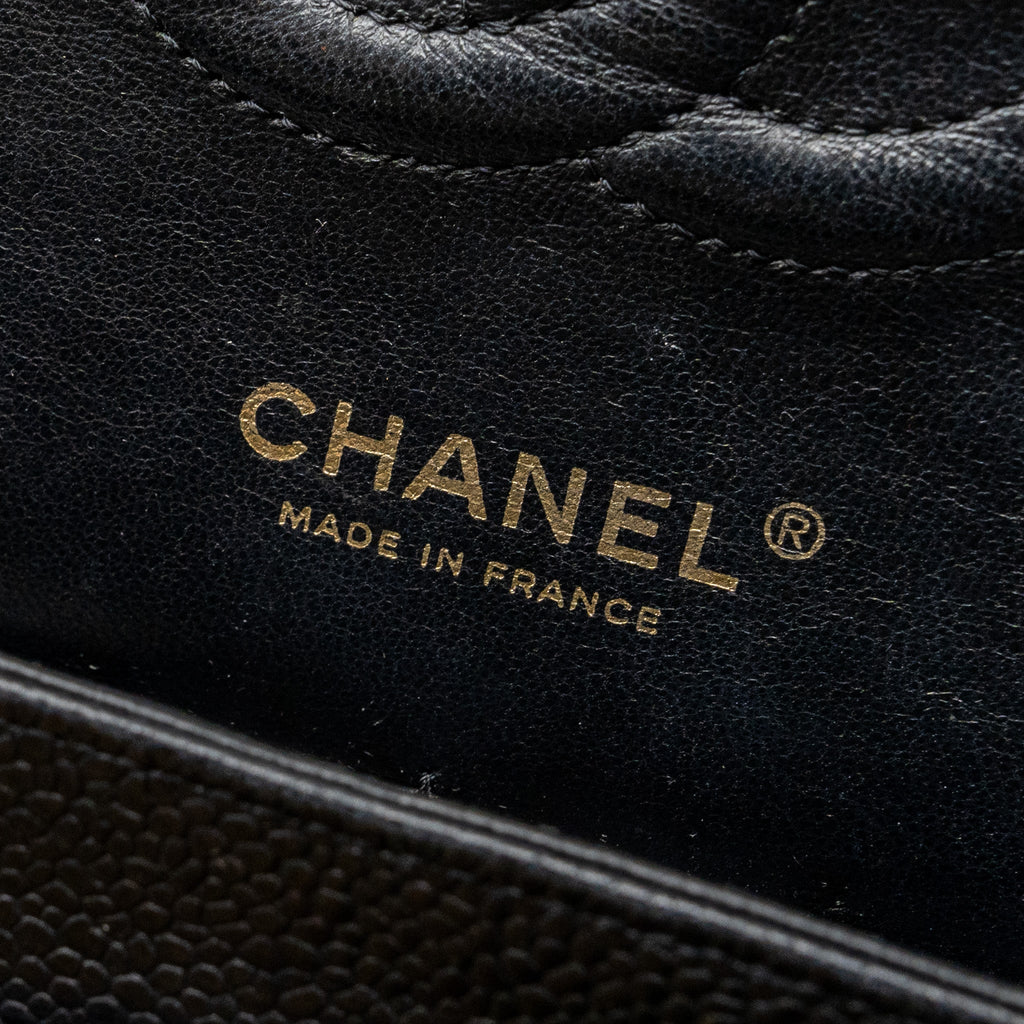 Chanel Medium classic double flap bag caviar Black