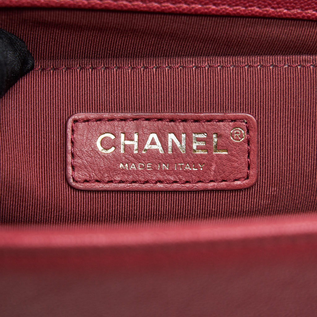 Chanel medium Boy Bag Caviar Raspberry Red brushed