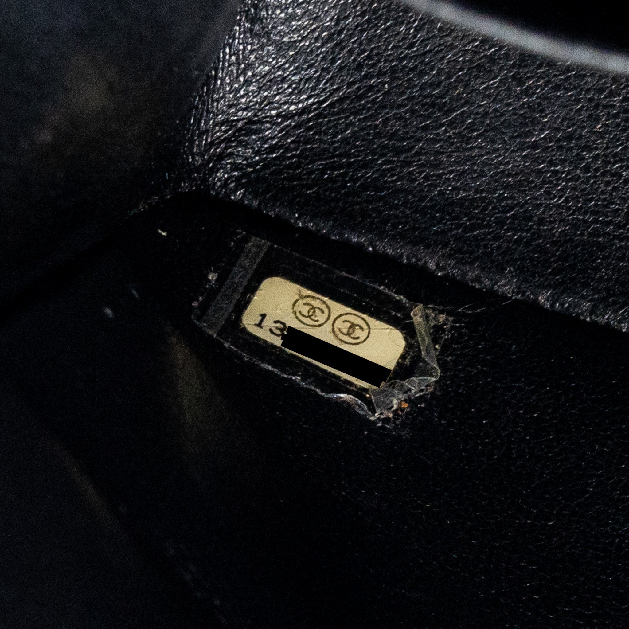 Chanel Medium classic double flap bag caviar Black