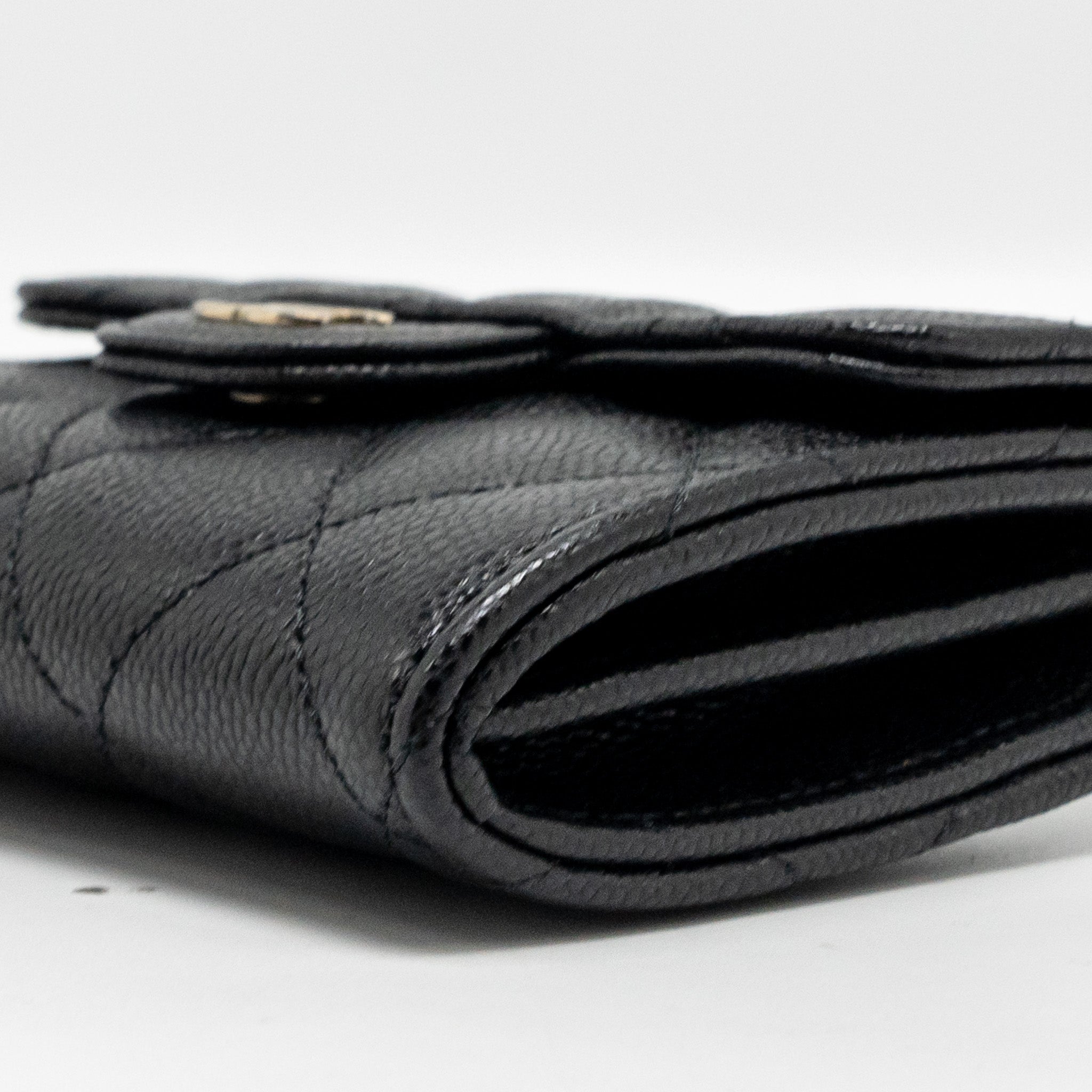 Chanel Classic Flap Card Holder Caviar Black L (Microchip)