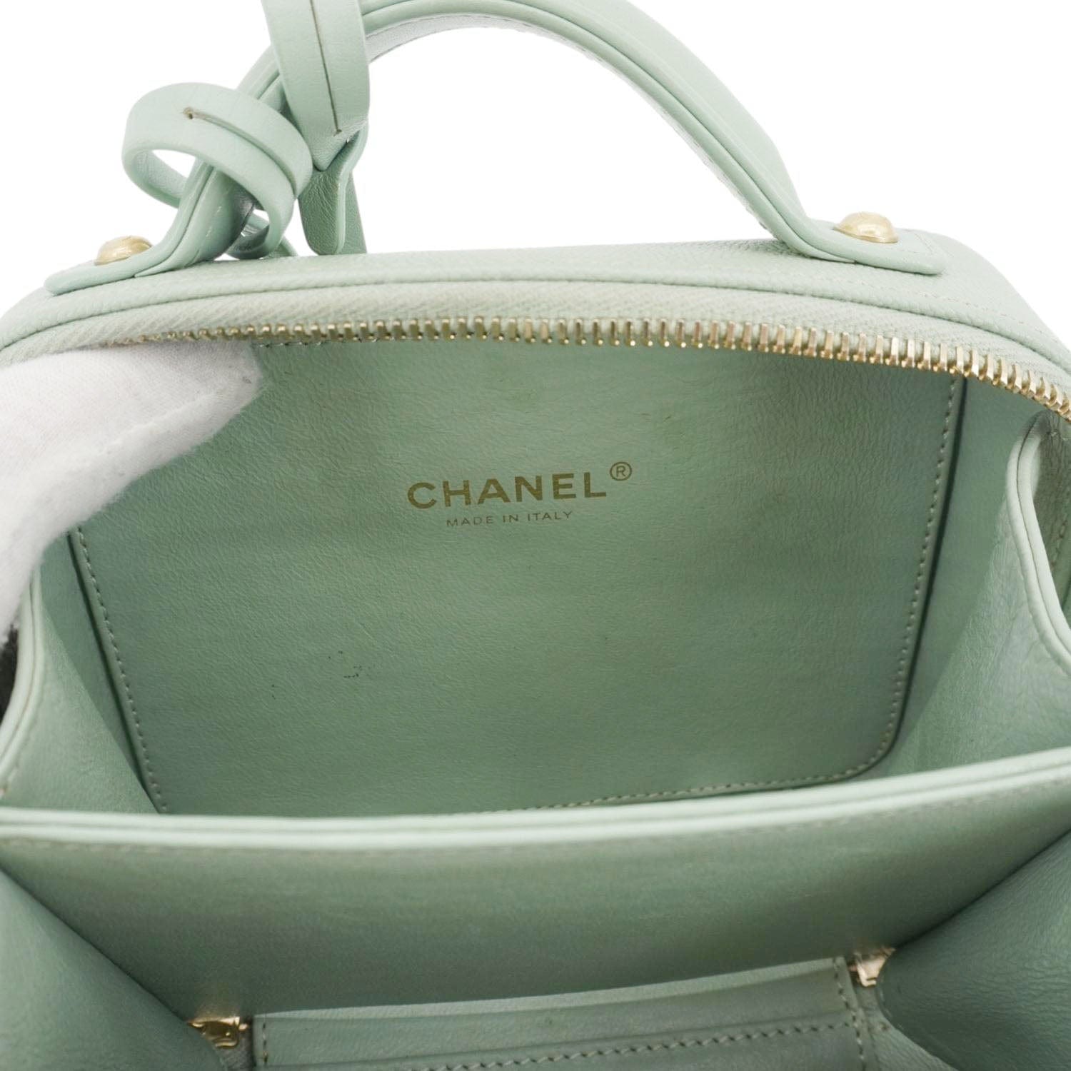 CHANEL Vanity Case Filigree CC Small Caviar Quilted Shoulder Bag Light Green