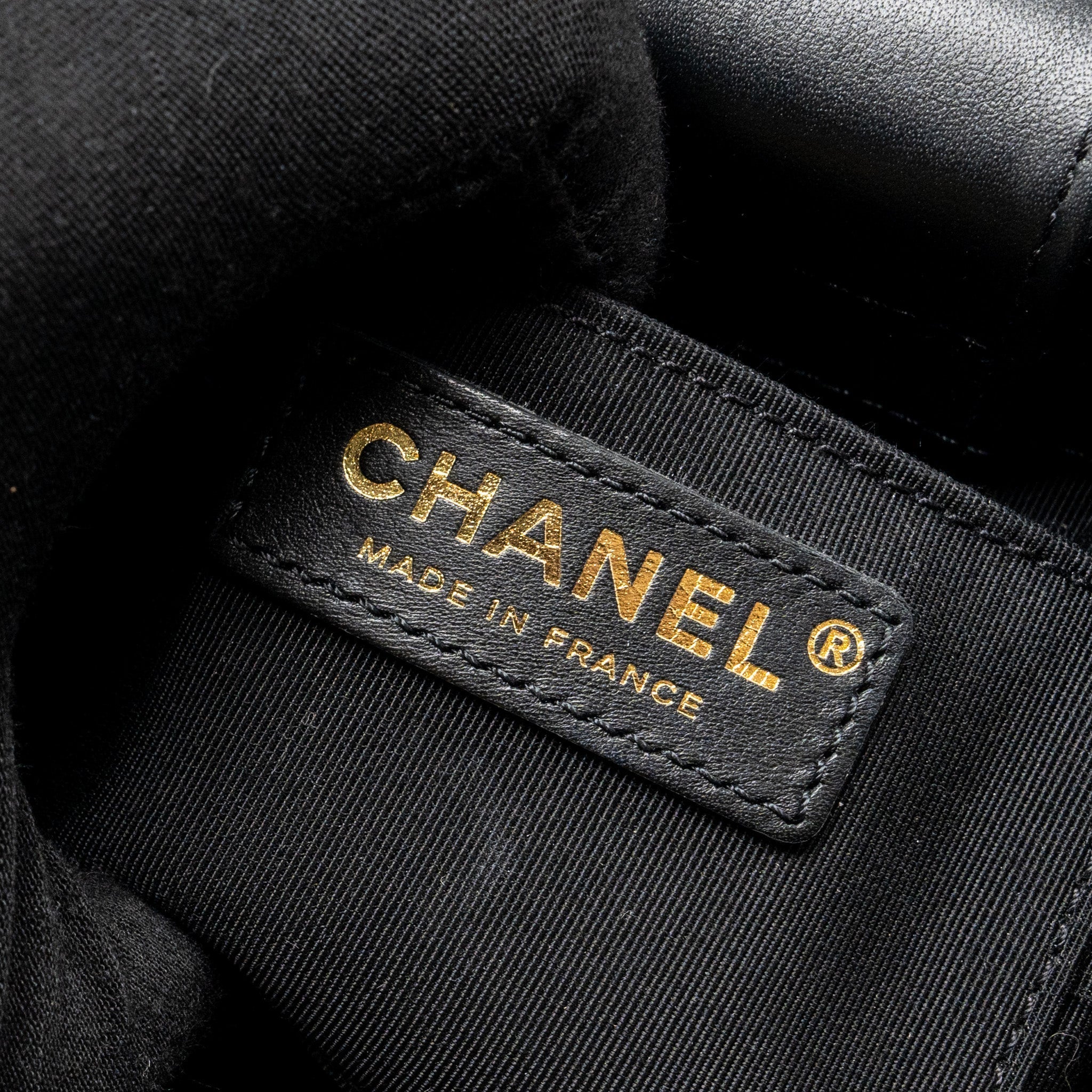 Chanel Top handle boy bucket bag lambskin black