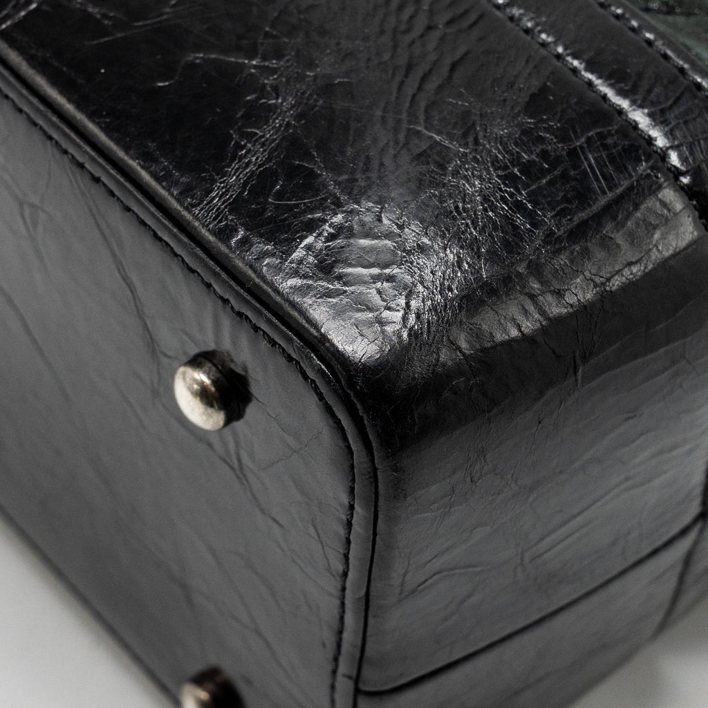 Chanel large quilted shoulder bag Calfskin black