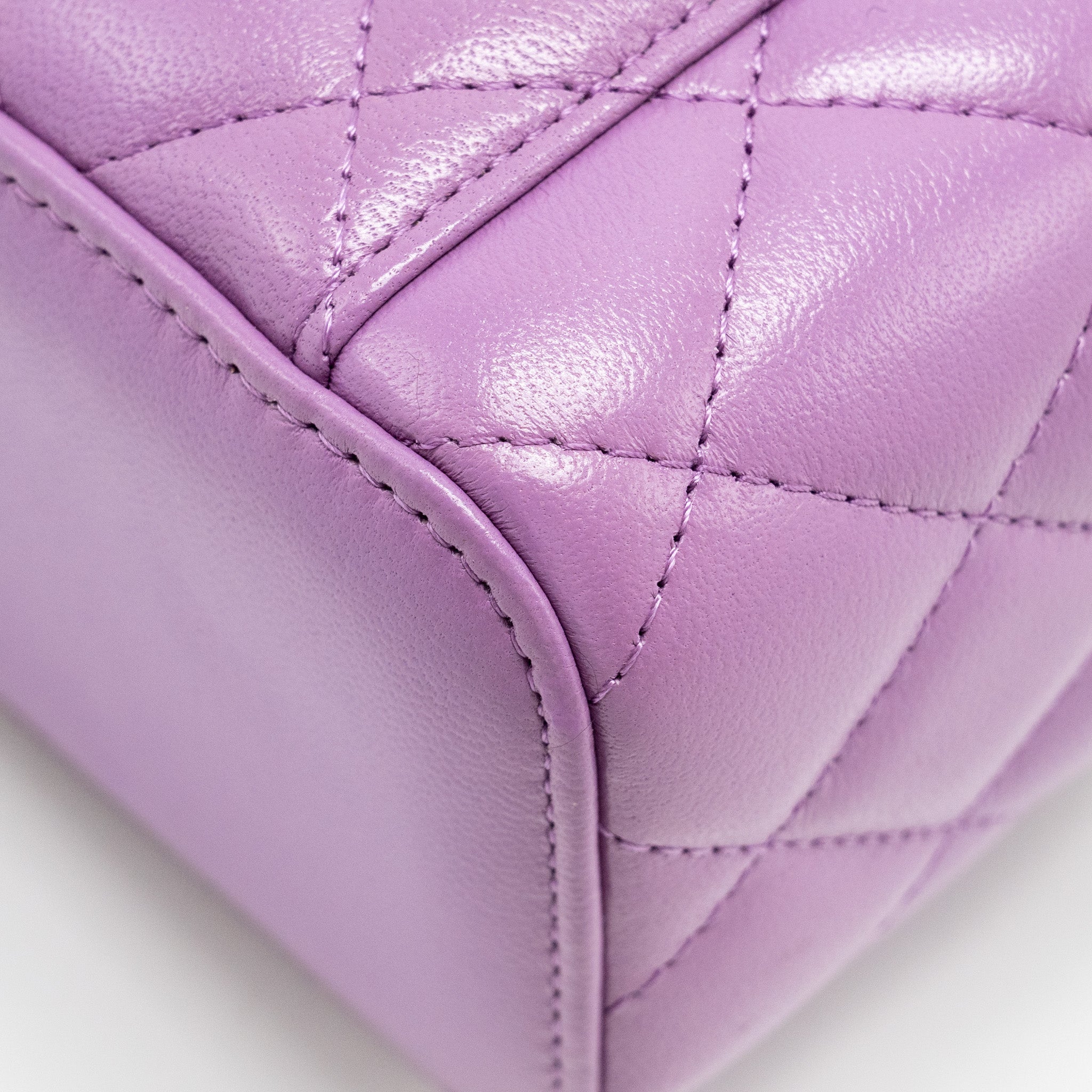 CHANEL Pearl Crush Mini Vanity With Chain Lambskin Purple