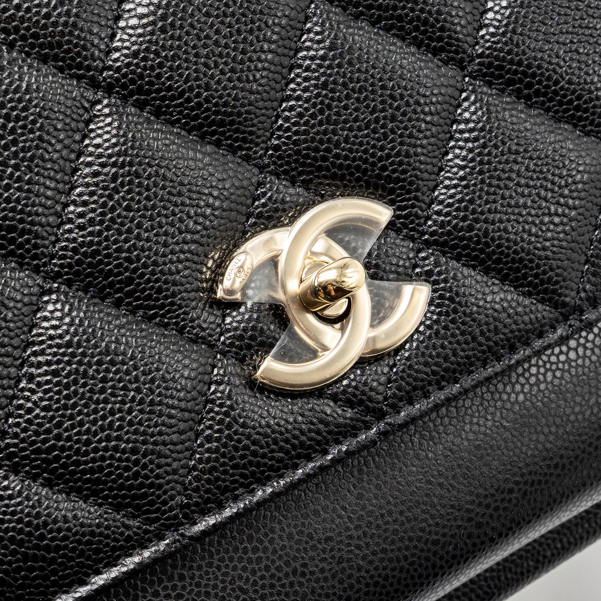 Chanel medium business affinity caviar black L (Microchip)
