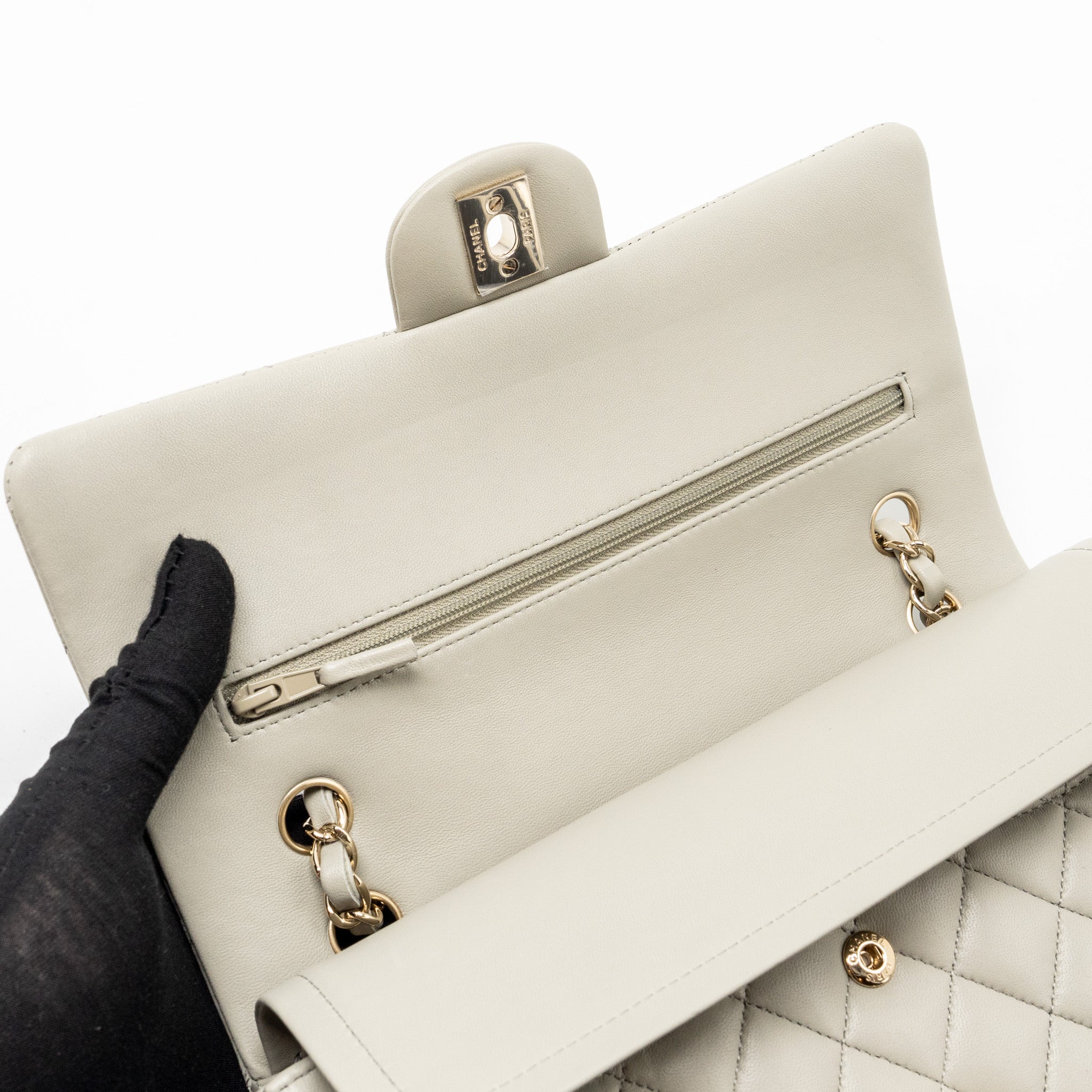Chanel Medium Classic double flap bag lambskin light grey L (Microchip)