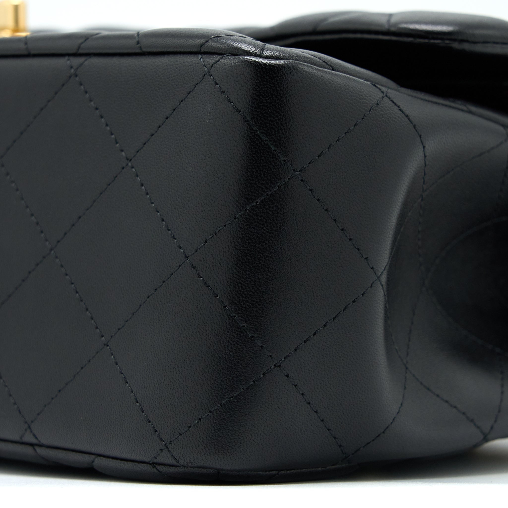 Chanel Jumbo Classic Double Flap Bag Lambskin Black