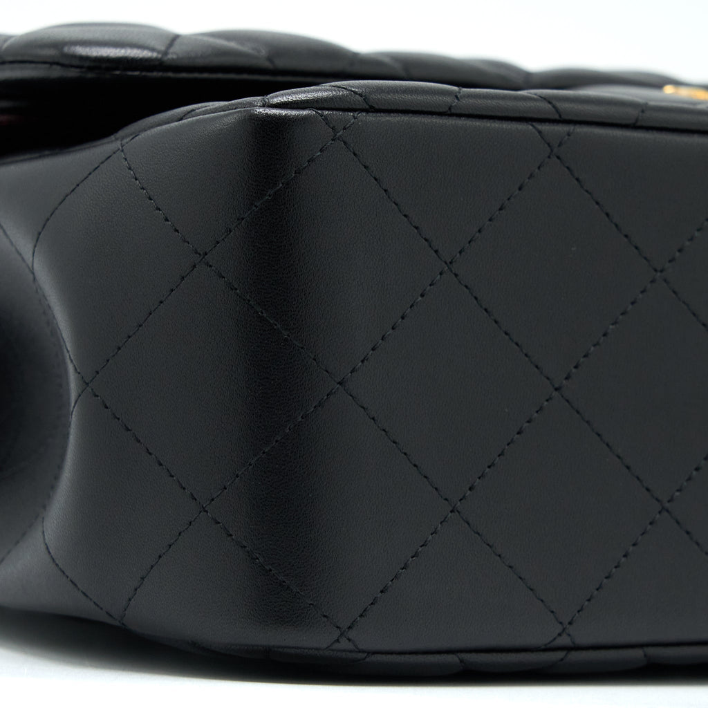 Chanel Jumbo Classic Double Flap Bag Lambskin Black