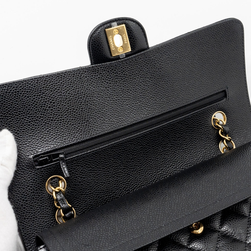 Chanel medium classic double flap bag Caviar black  (microchip)