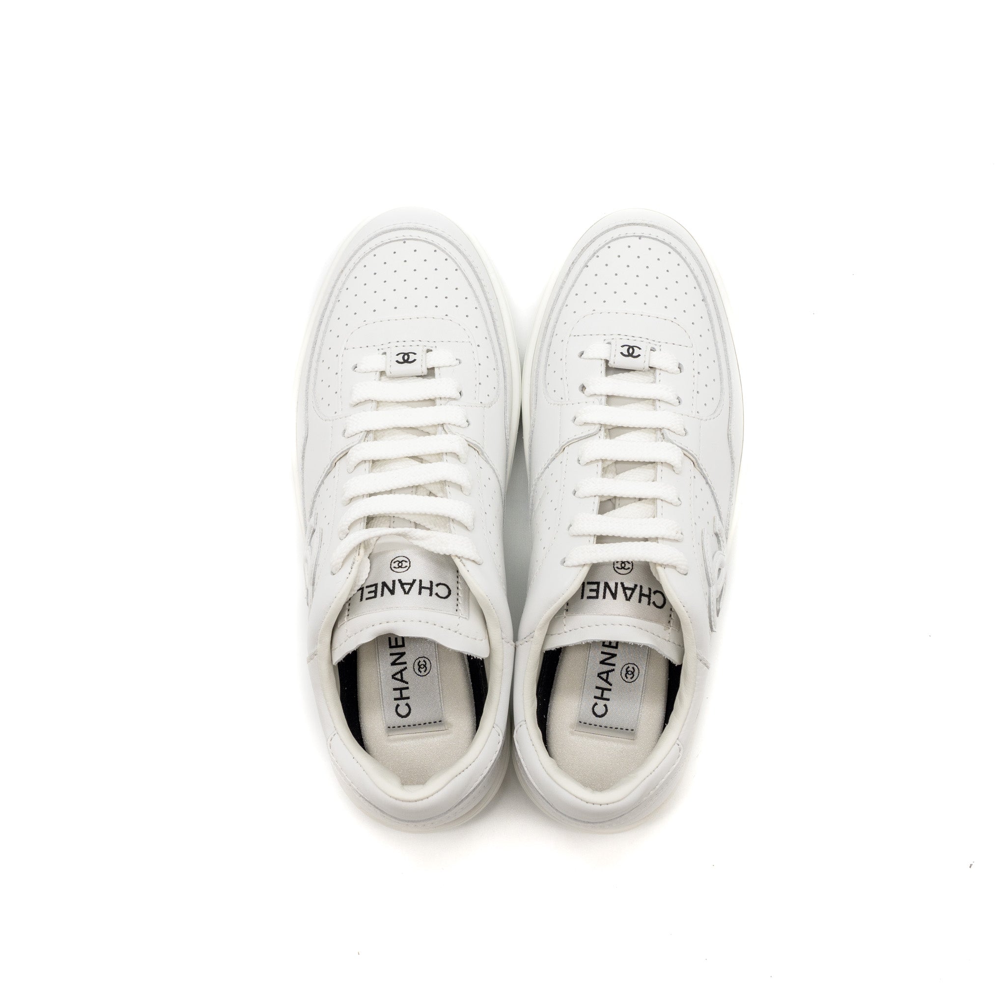 Chanel size 36 CC logo sneakers white