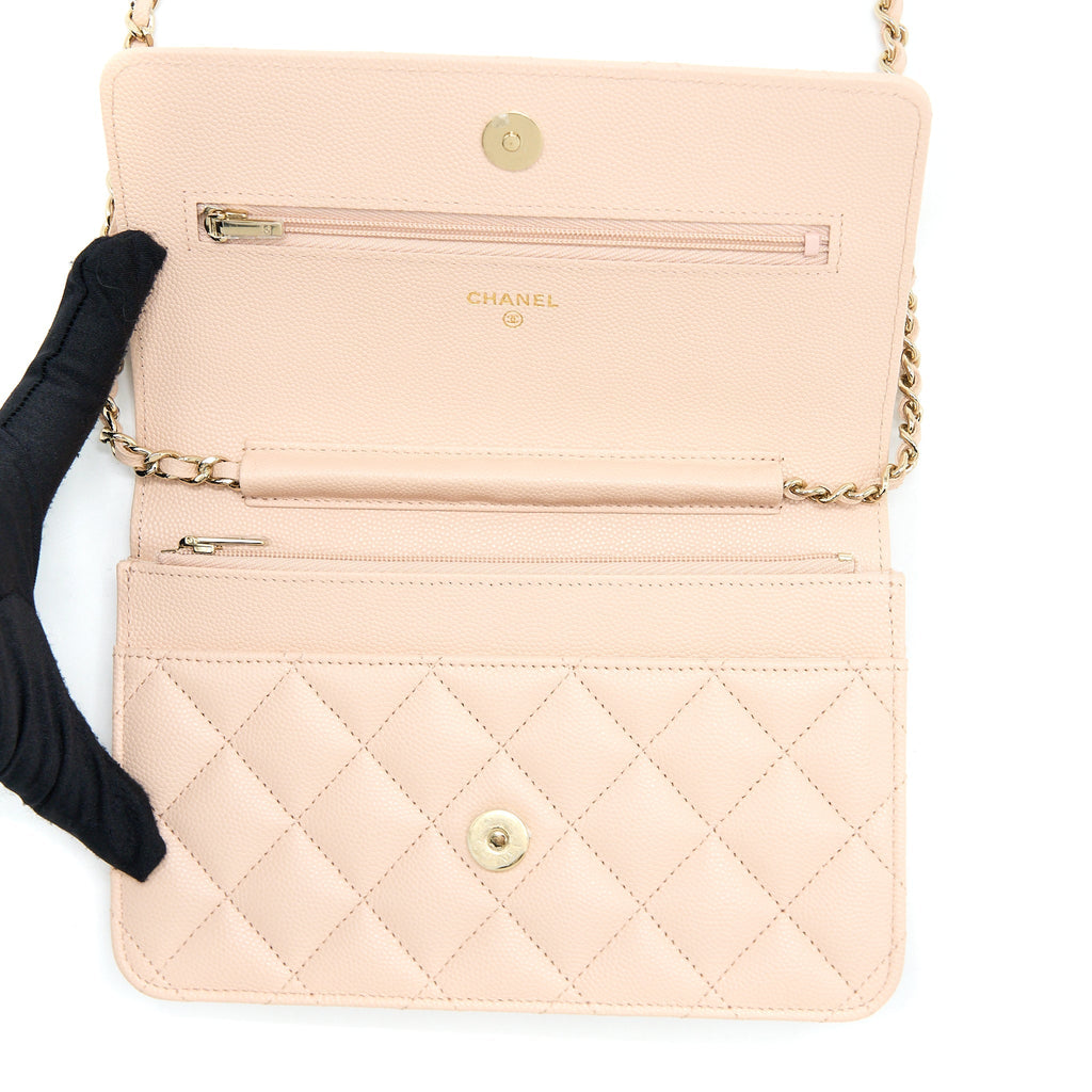 Chanel Classic Wallet On Chain Caviar Light Pink L (Microchip)
