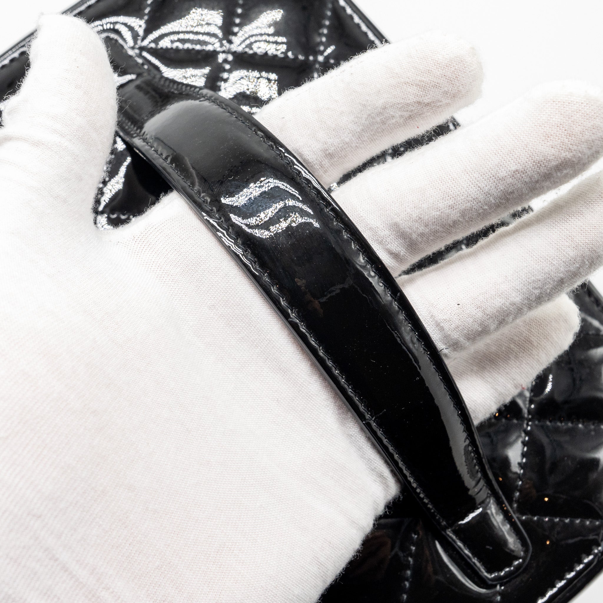 Chanel top handle vanity case patent black L