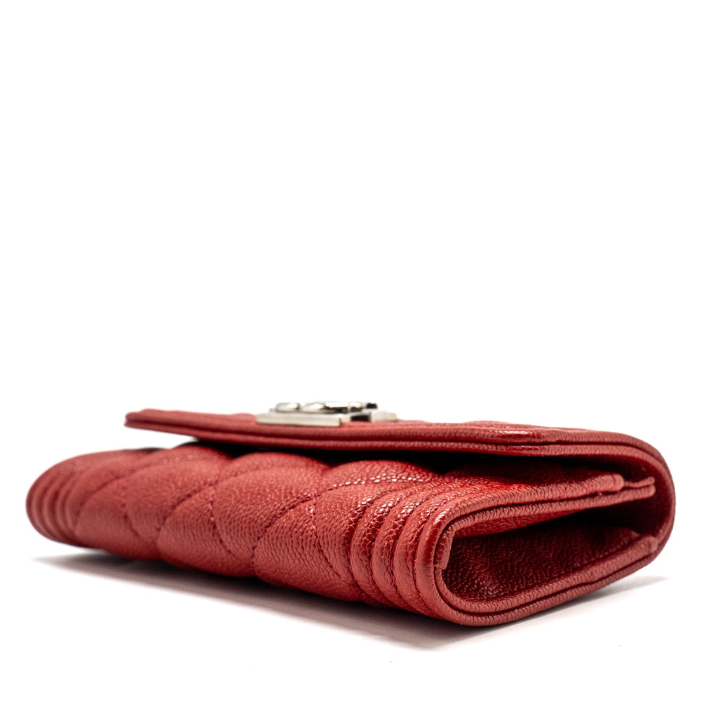 CHANEL Boy Flap Card Holder Caviar Red