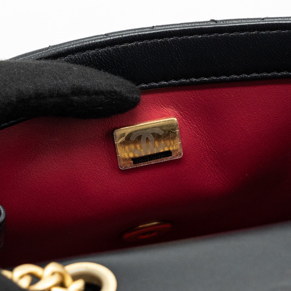 Chanel Camellia adjustable chain mini square flap bag lambskin black  (microchip)