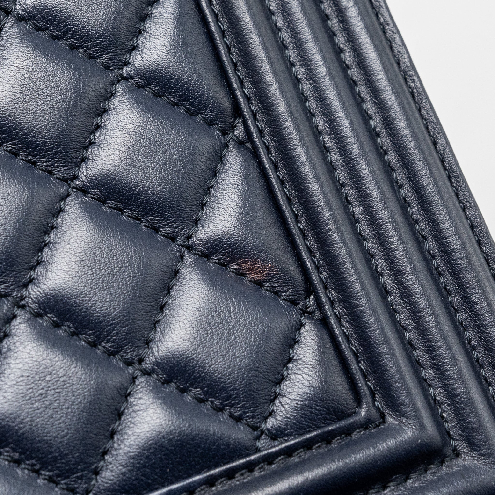 Chanel 20B medium boy bag with top handle Calfskin navy