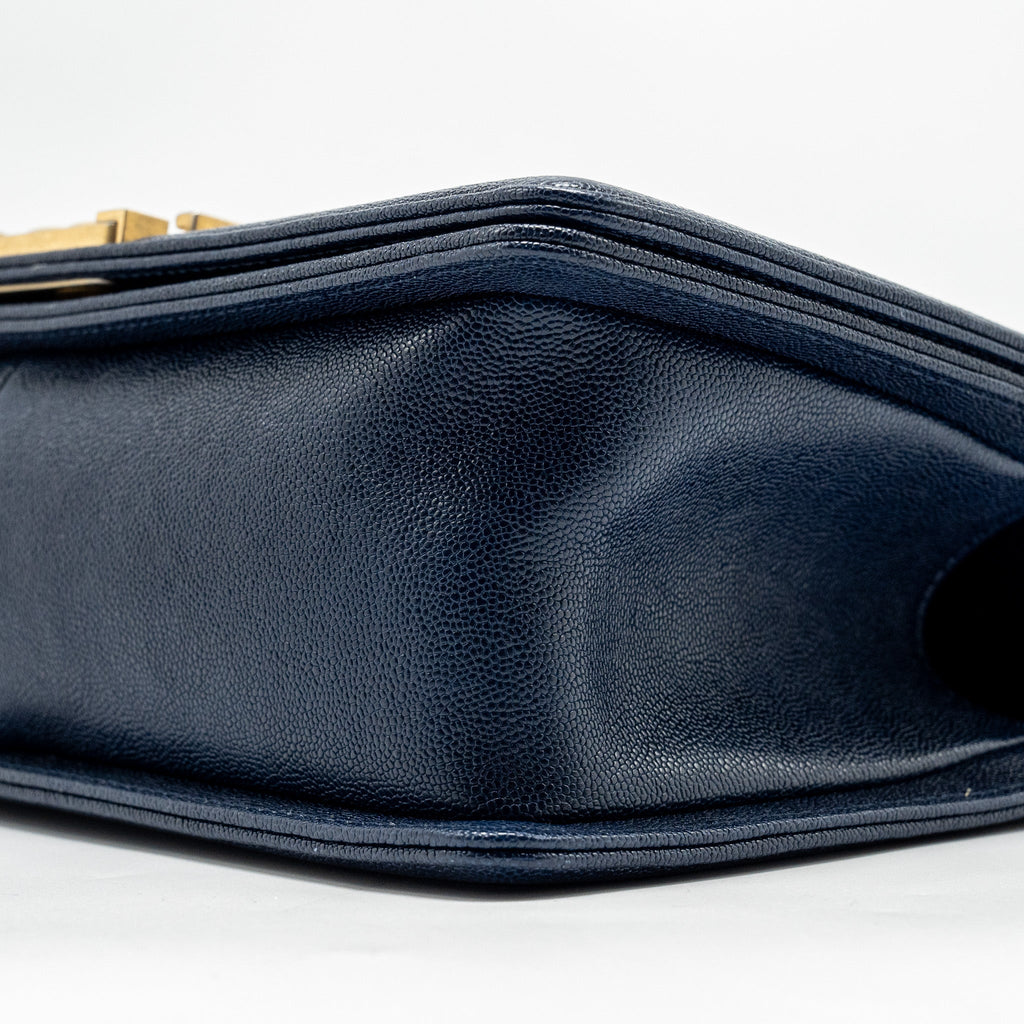 Chanel Medium boy bag caviar navy