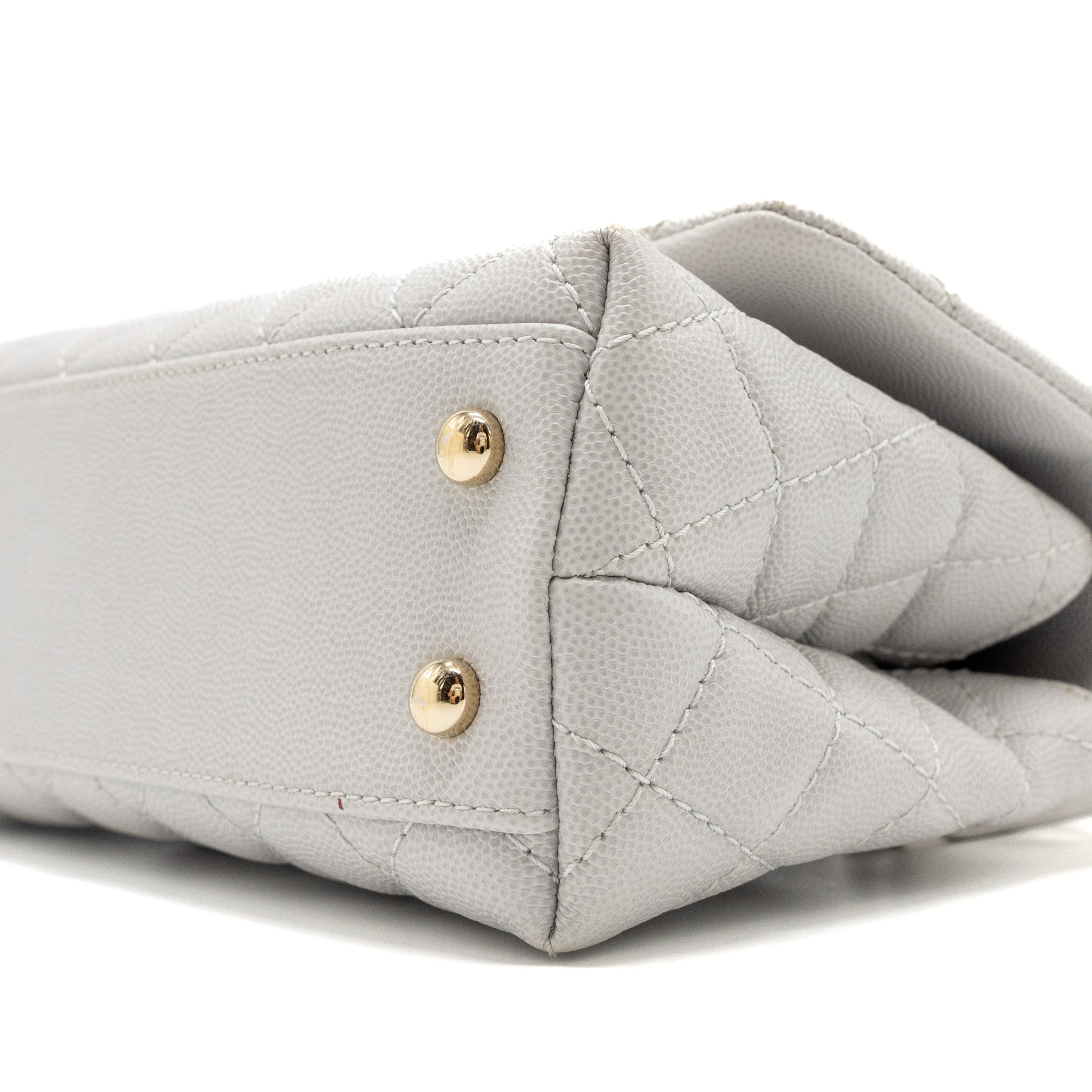 Chanel small coco handle caviar light grey L
