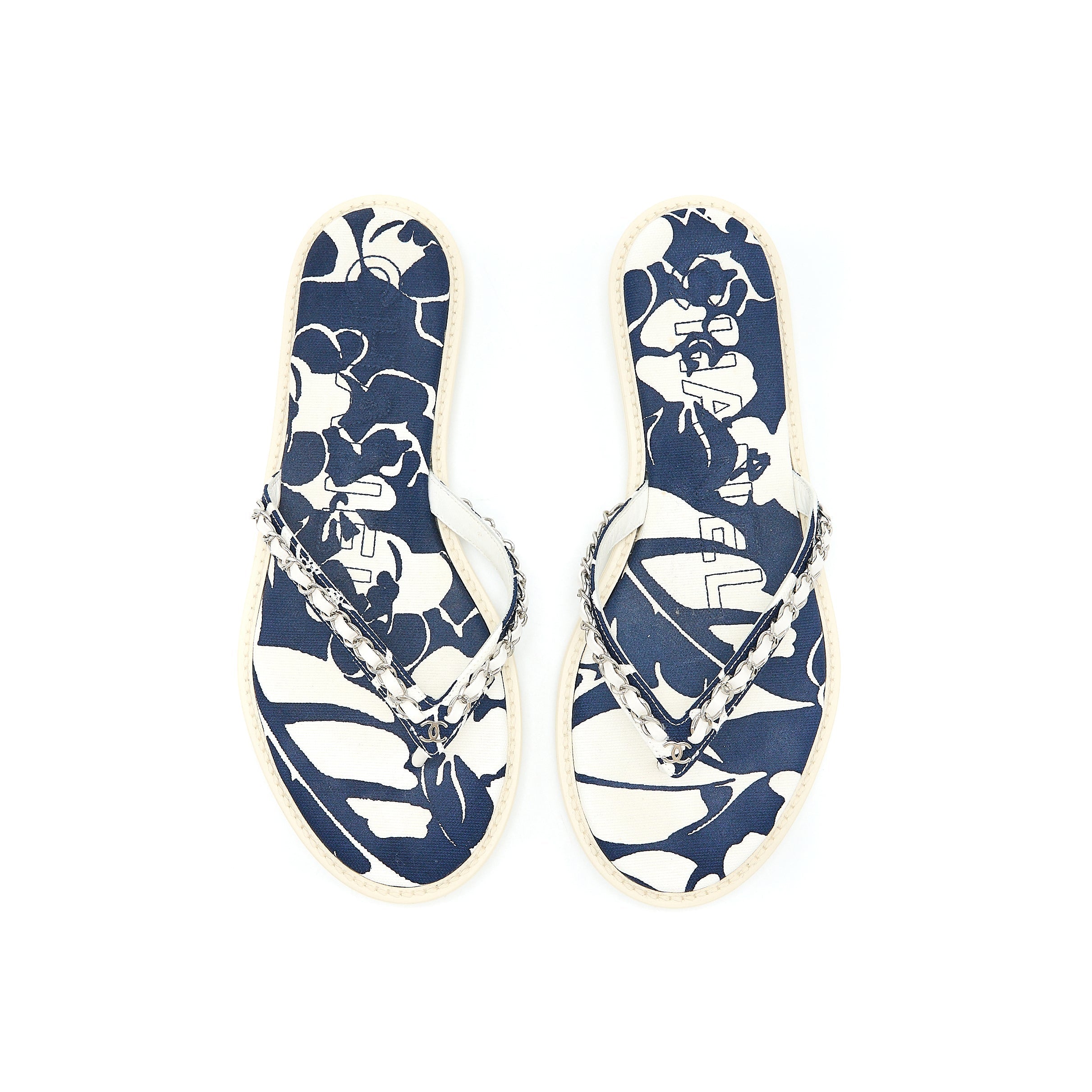 Chanel Size 40 Flip Flops with Chain Rubber/Canvas Multicolour