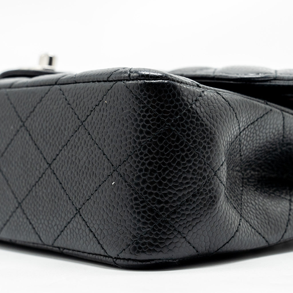 Chanel Medium Classic Double Flap Bag Caviar Black  (microchip)