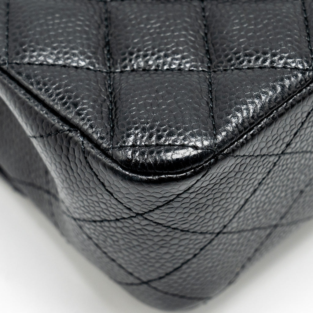 Chanel Medium Classic Double Flap Bag Caviar Black  (microchip)