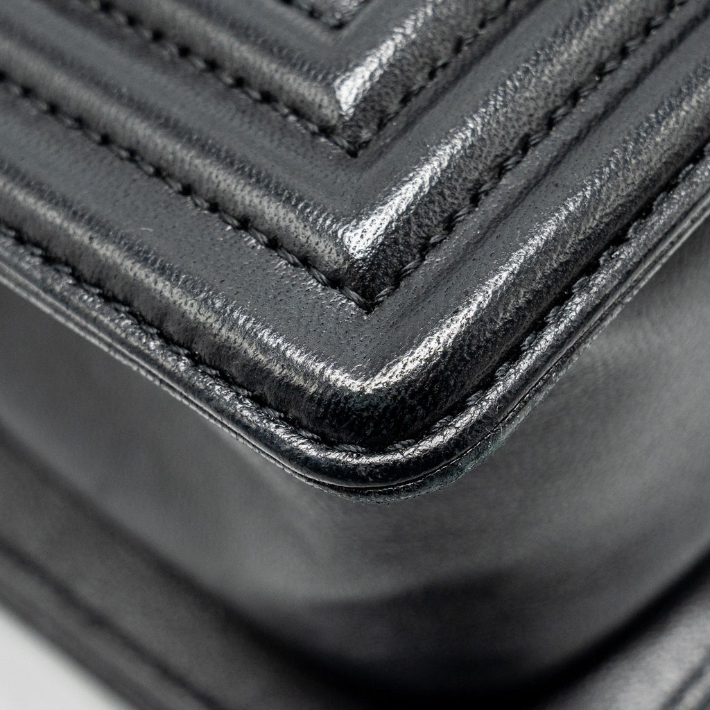 Chanel Small Boy Bag Lambskin black