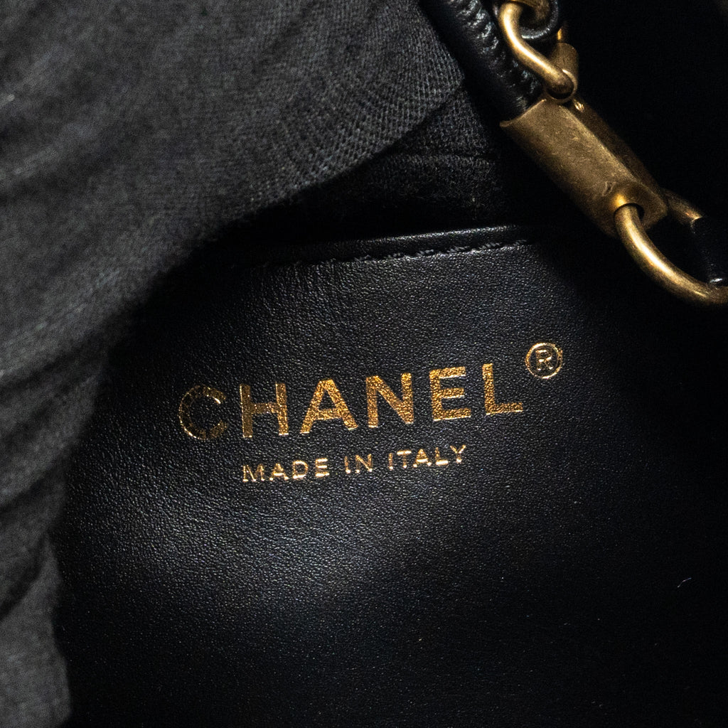 Chanel Mini 22 Bag Shiny Calfskin BLACK  (Microchip)