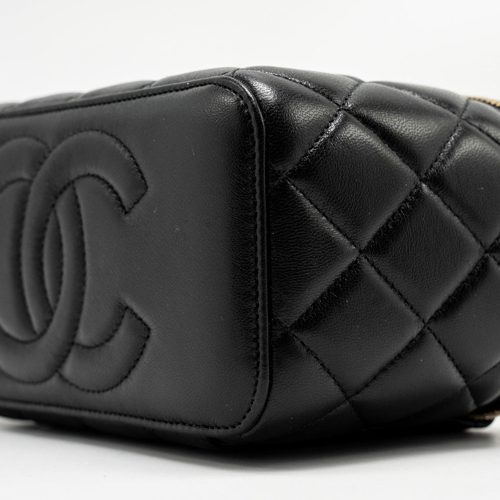 Chanel Pearl Crush Long Vanity Case Lambskin Black  (Microchip)